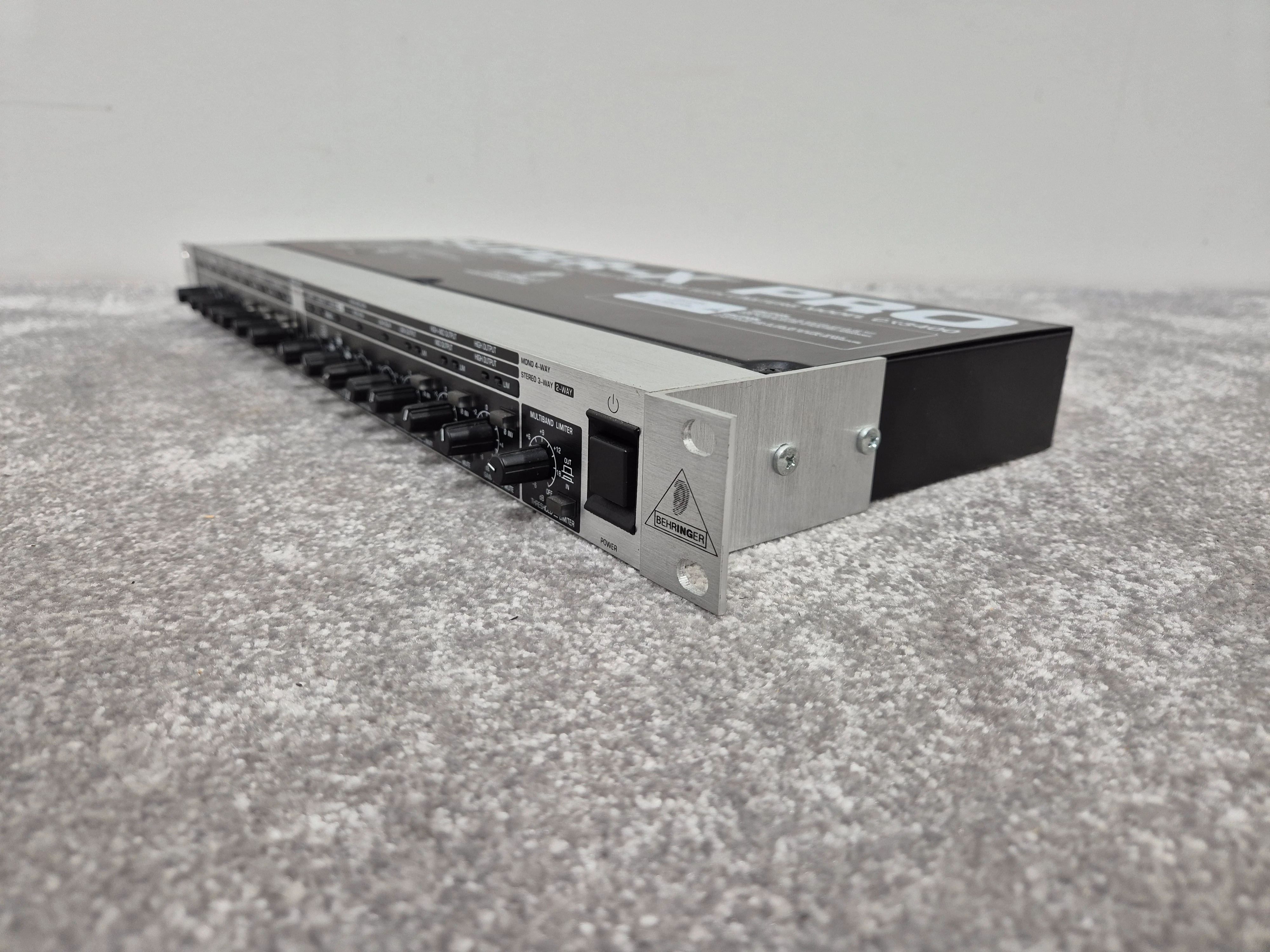 Behringer CX3400 V2 Super-X - High-Precision Stereo Crossover - Image 11