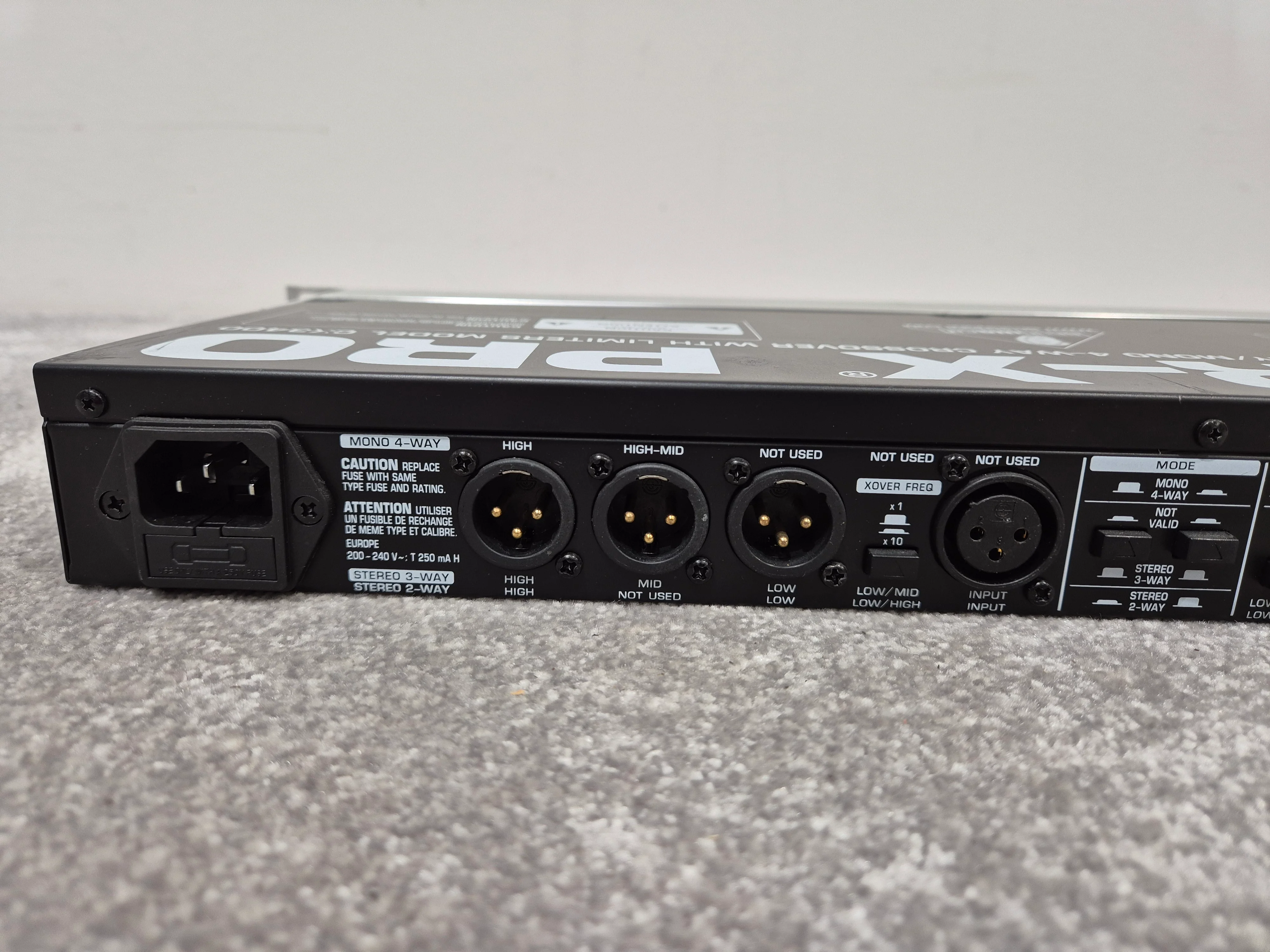 Behringer CX3400 V2 Super-X - High-Precision Stereo Crossover - Image 8