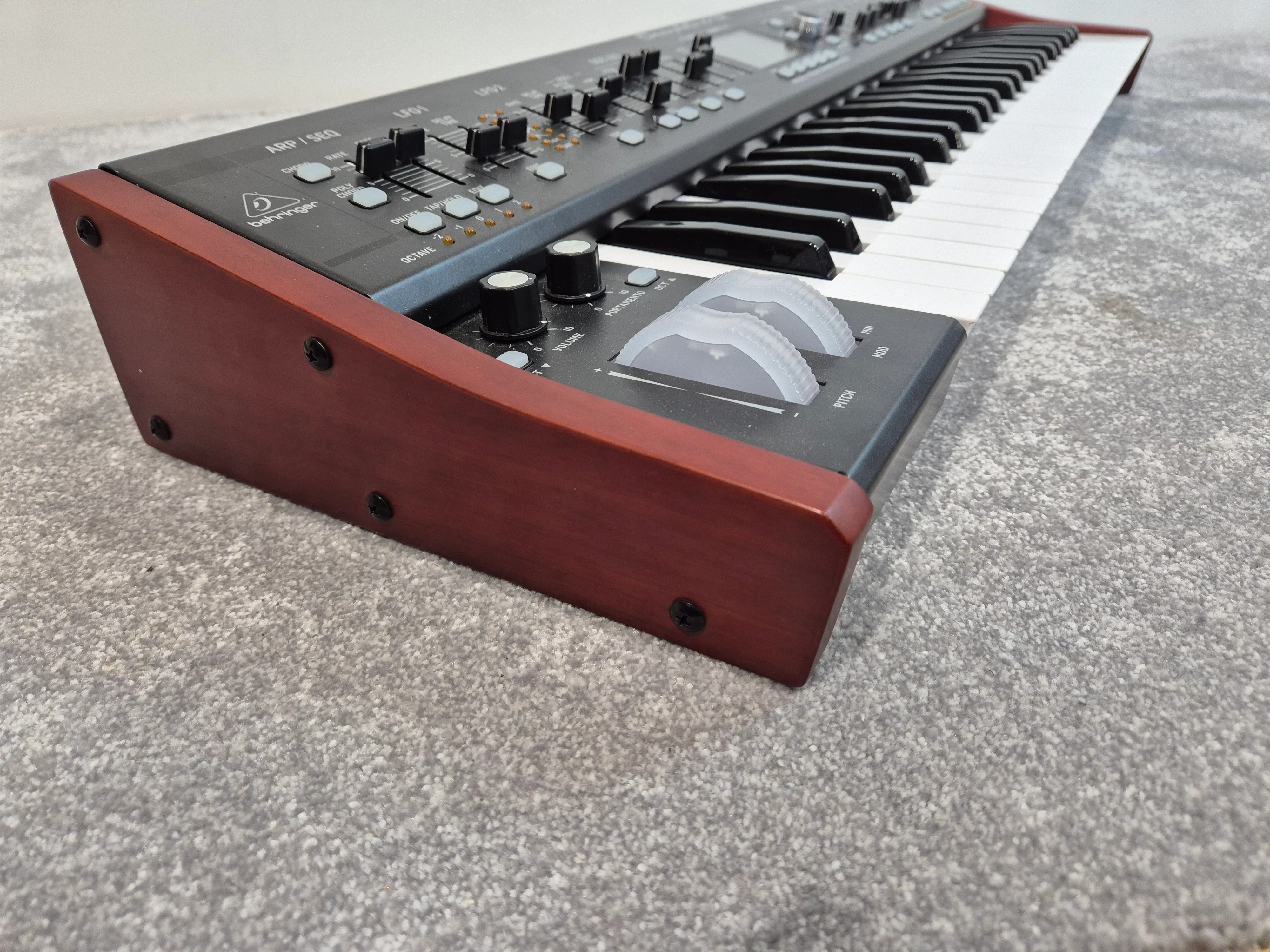 Behringer Deepmind 12 - 49-Key Keyboard Synthesizer - Image 5