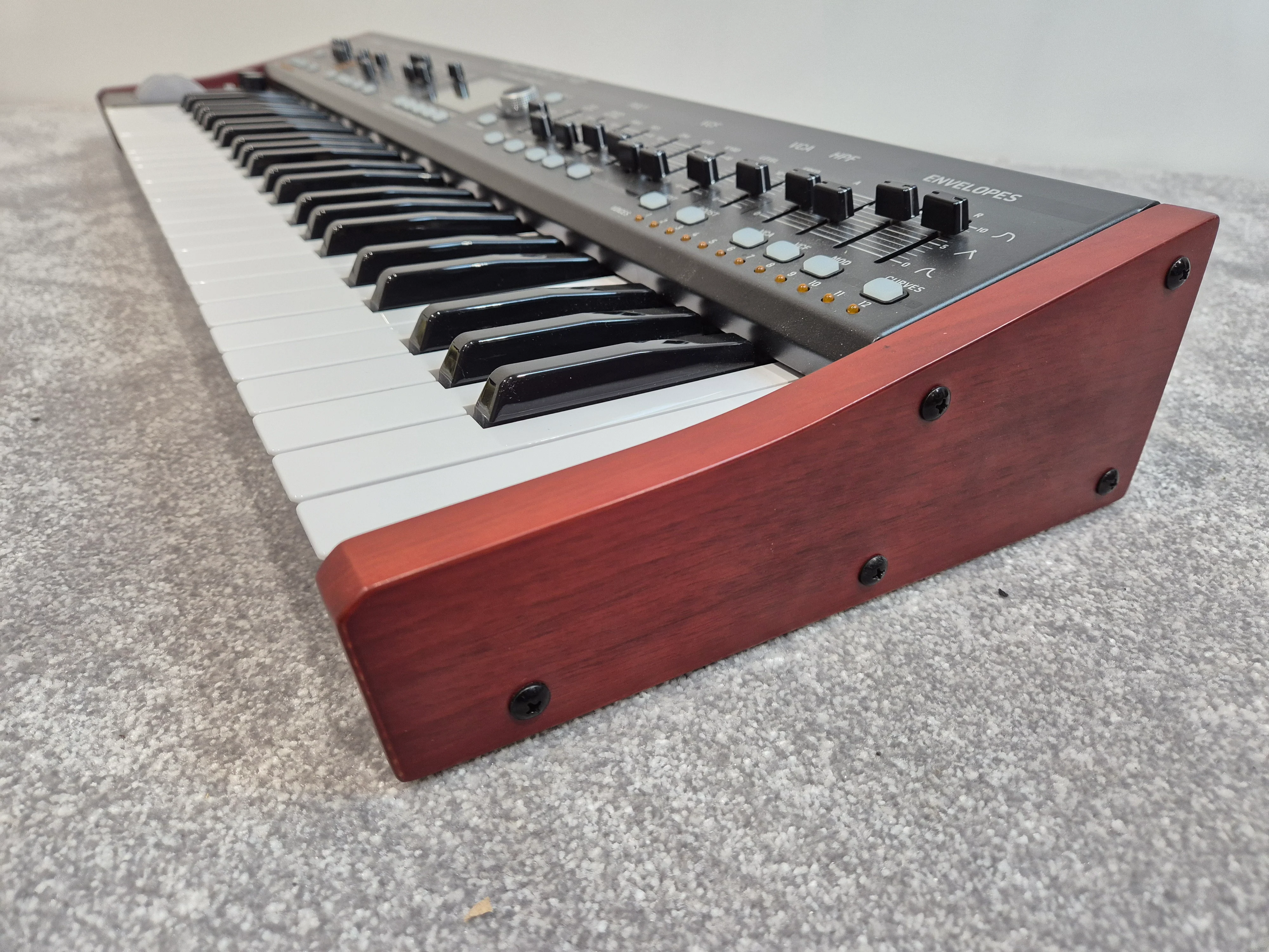 Behringer Deepmind 12 - 49-Key Keyboard Synthesizer - Image 6