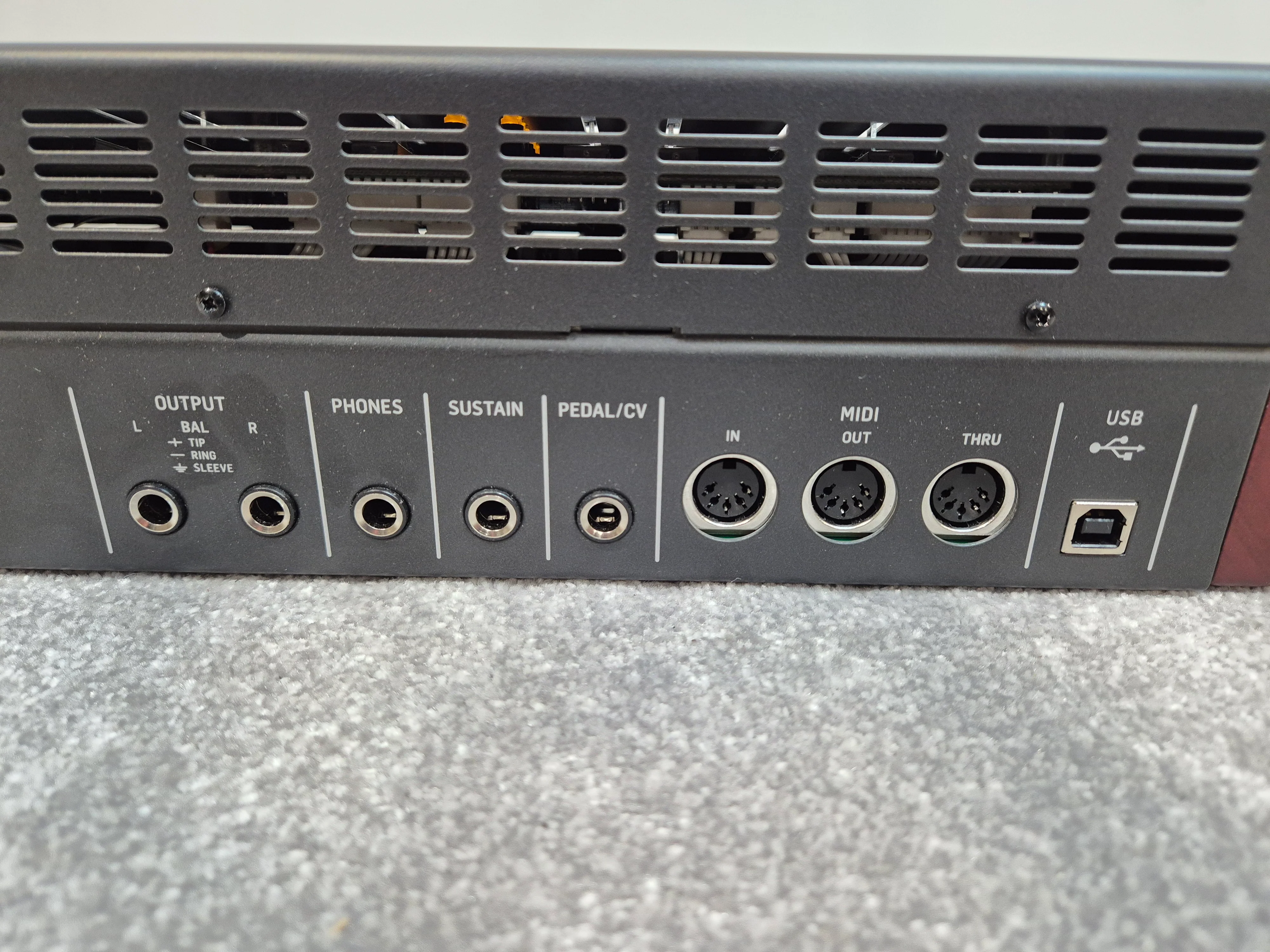 Behringer Deepmind 12 - 49-Key Keyboard Synthesizer - Image 8