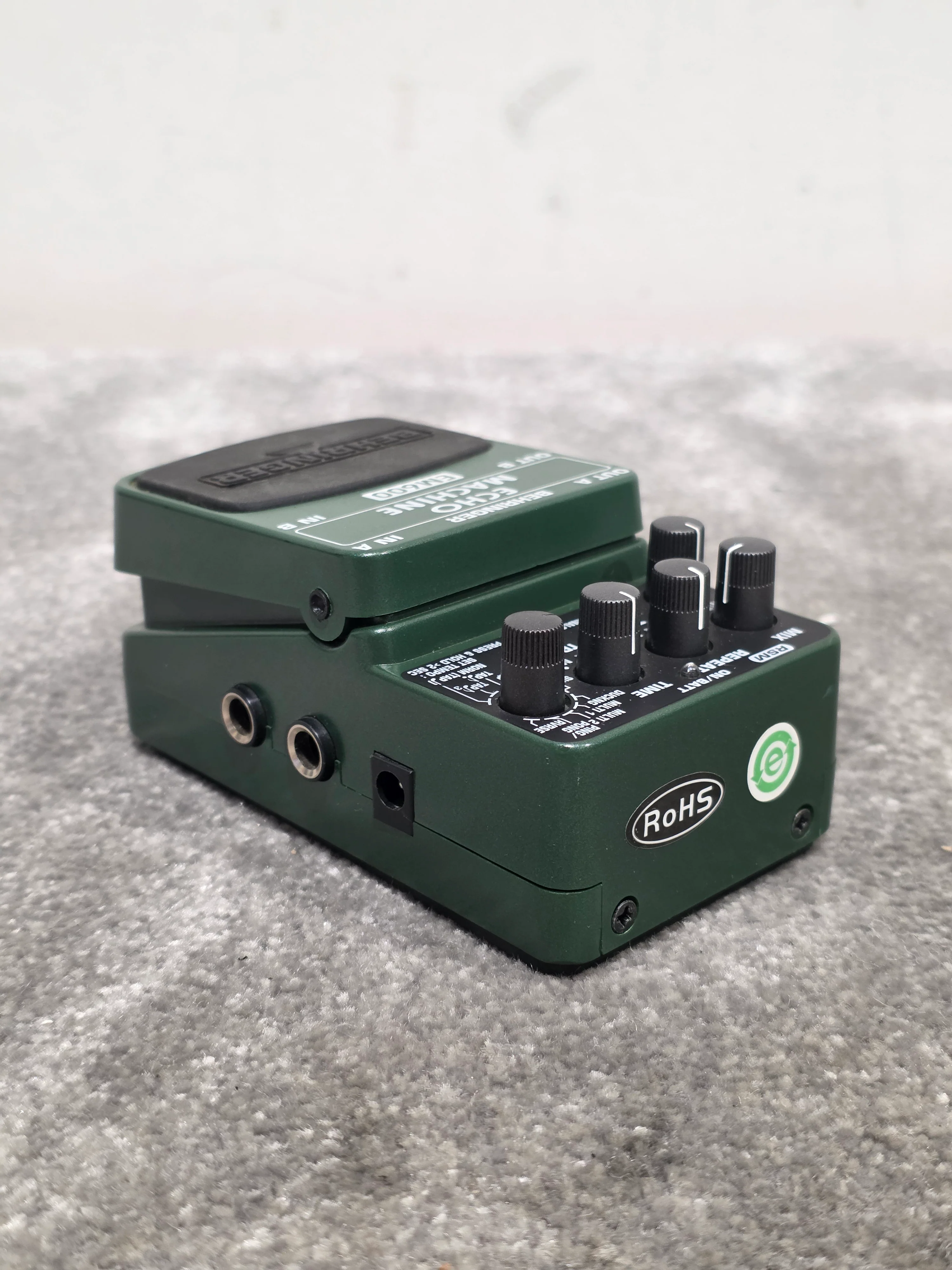Behringer EM600 Echo Machine - Guitar Effects Pedal - Green - Good - Image 4