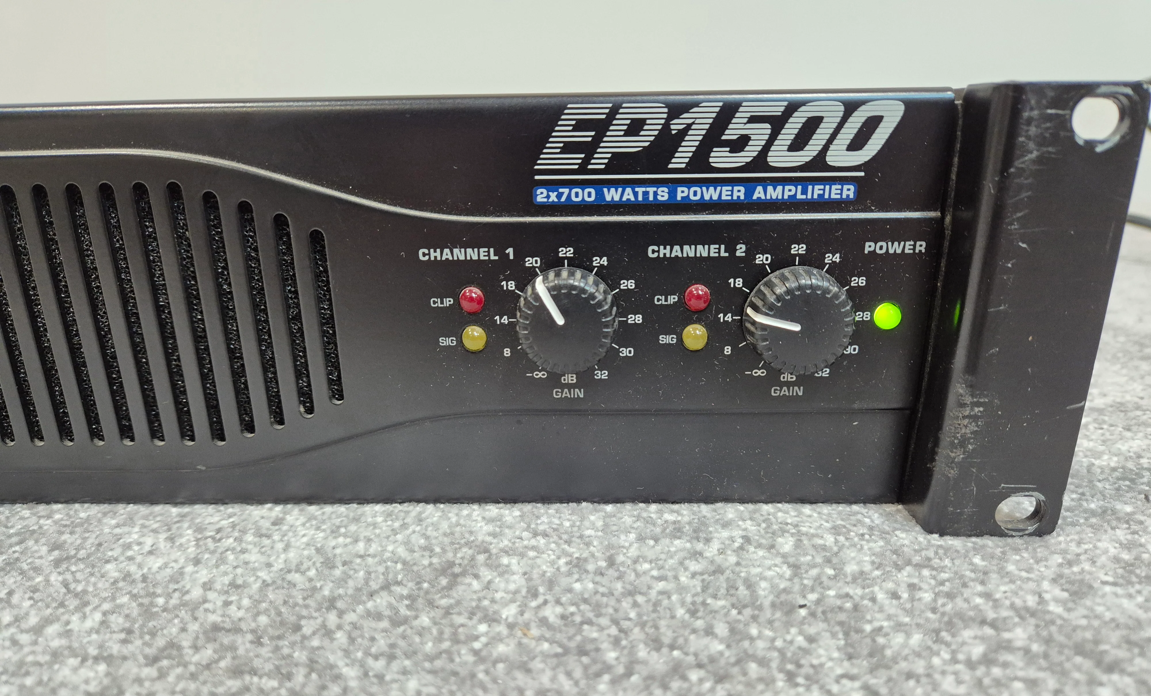 Behringer EP1500 Amplifier - 2 Channel Amp - Black - Image 2