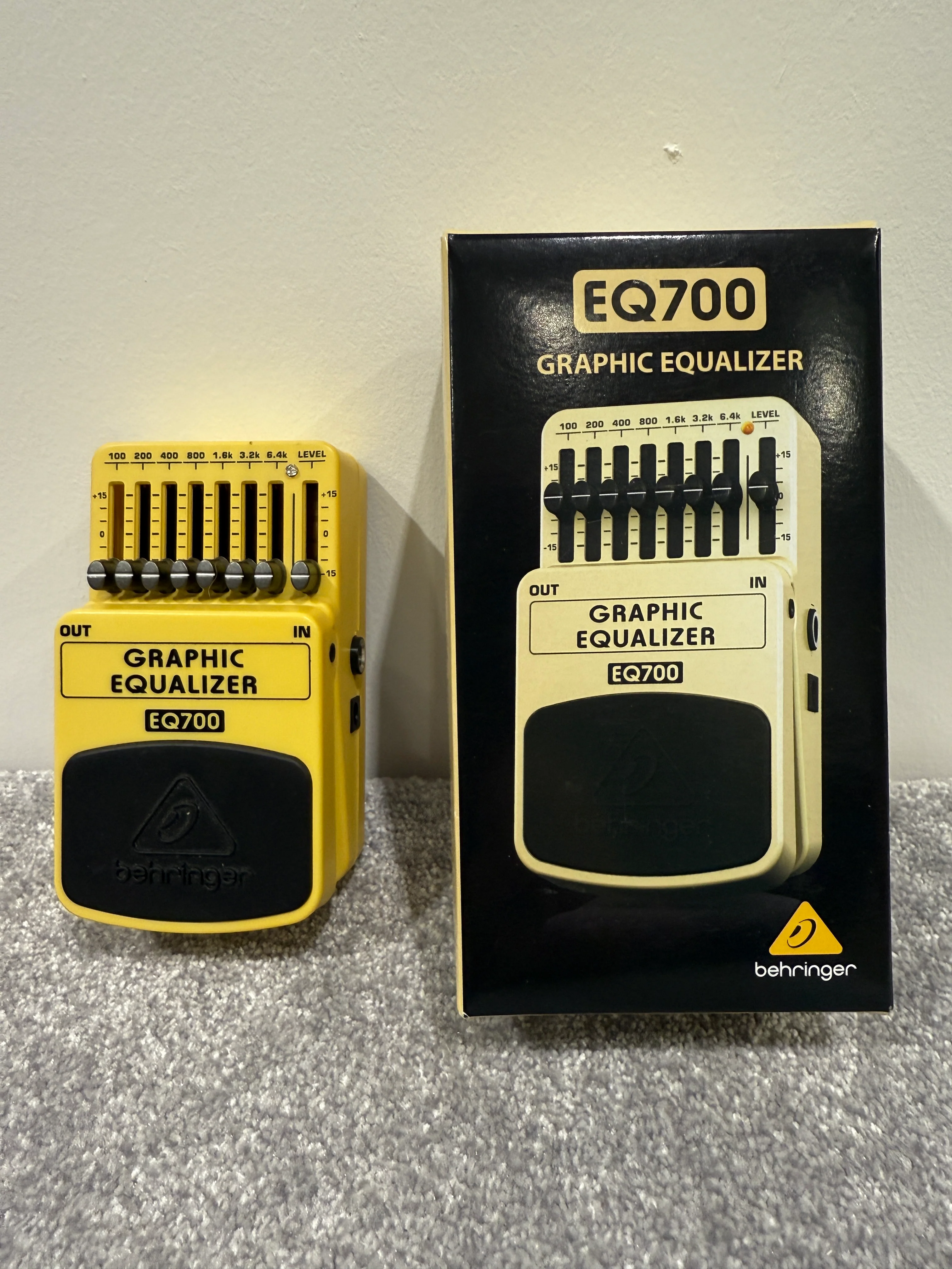 Behringer EQ700 Graphic Equaliser - Image 2