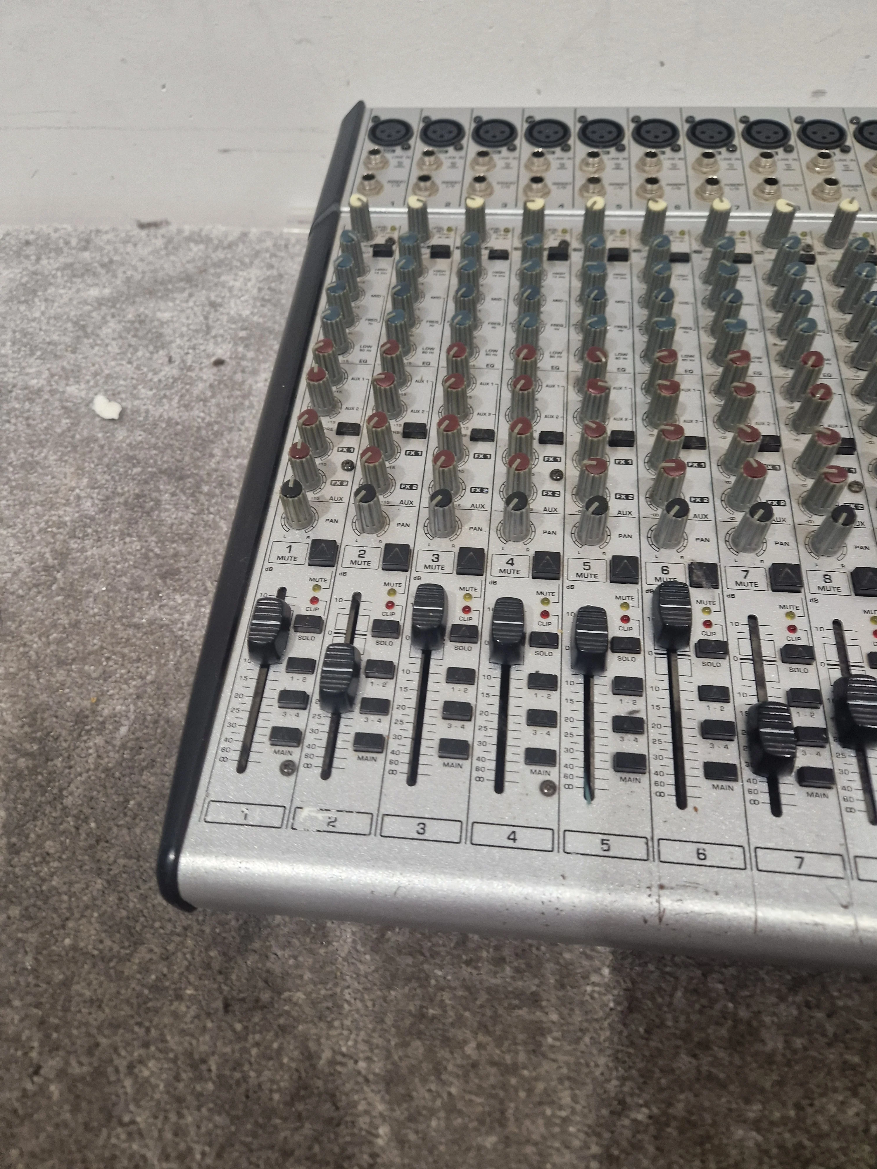 Behringer Eurodesk Sl3242fx-Pro Mixer - Multi-Effects Engine - Very Good w/ Power Cable - Image 15