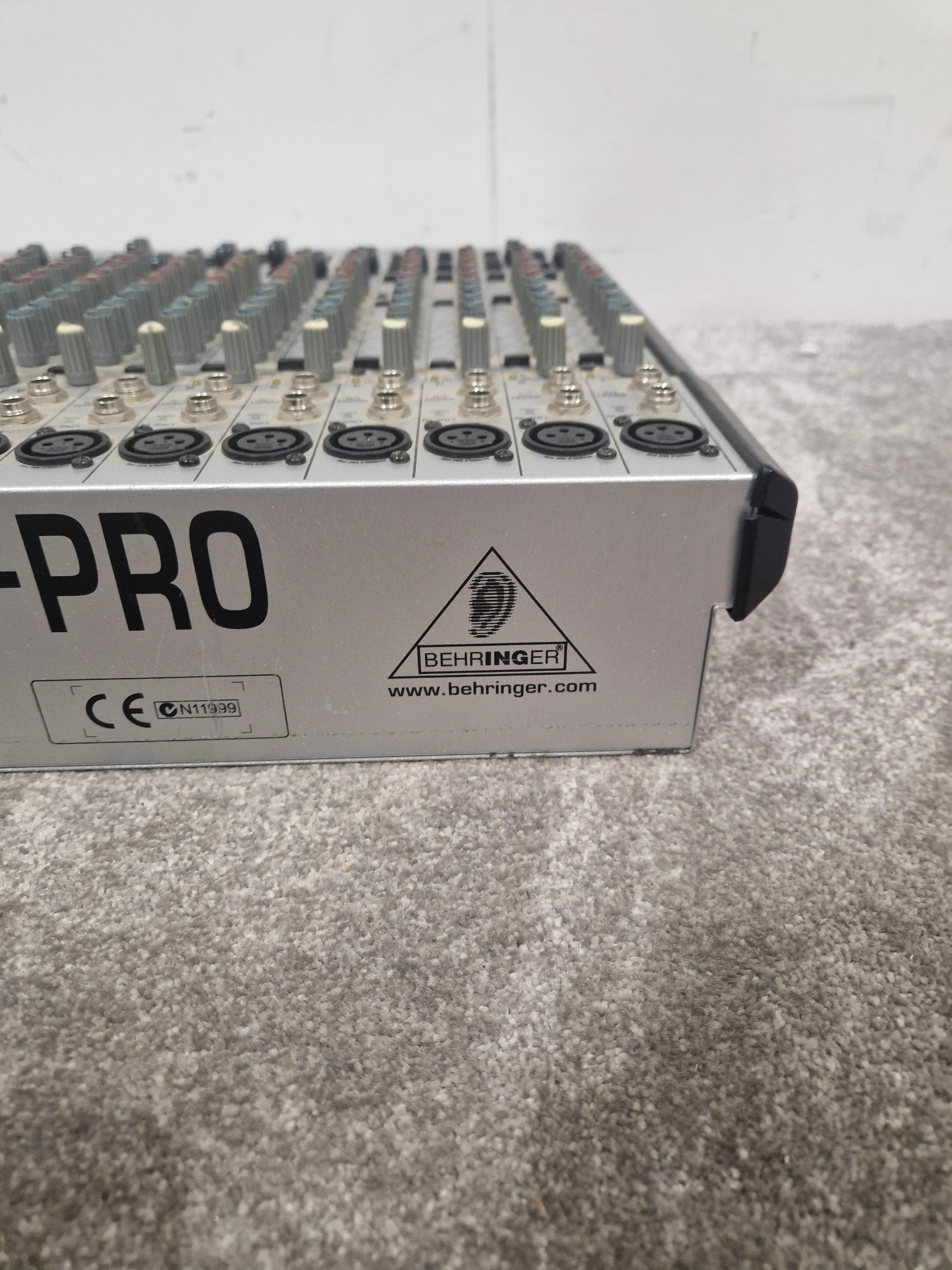 Behringer Eurodesk Sl3242fx-Pro Mixer - Multi-Effects Engine - Very Good w/ Power Cable - Image 7
