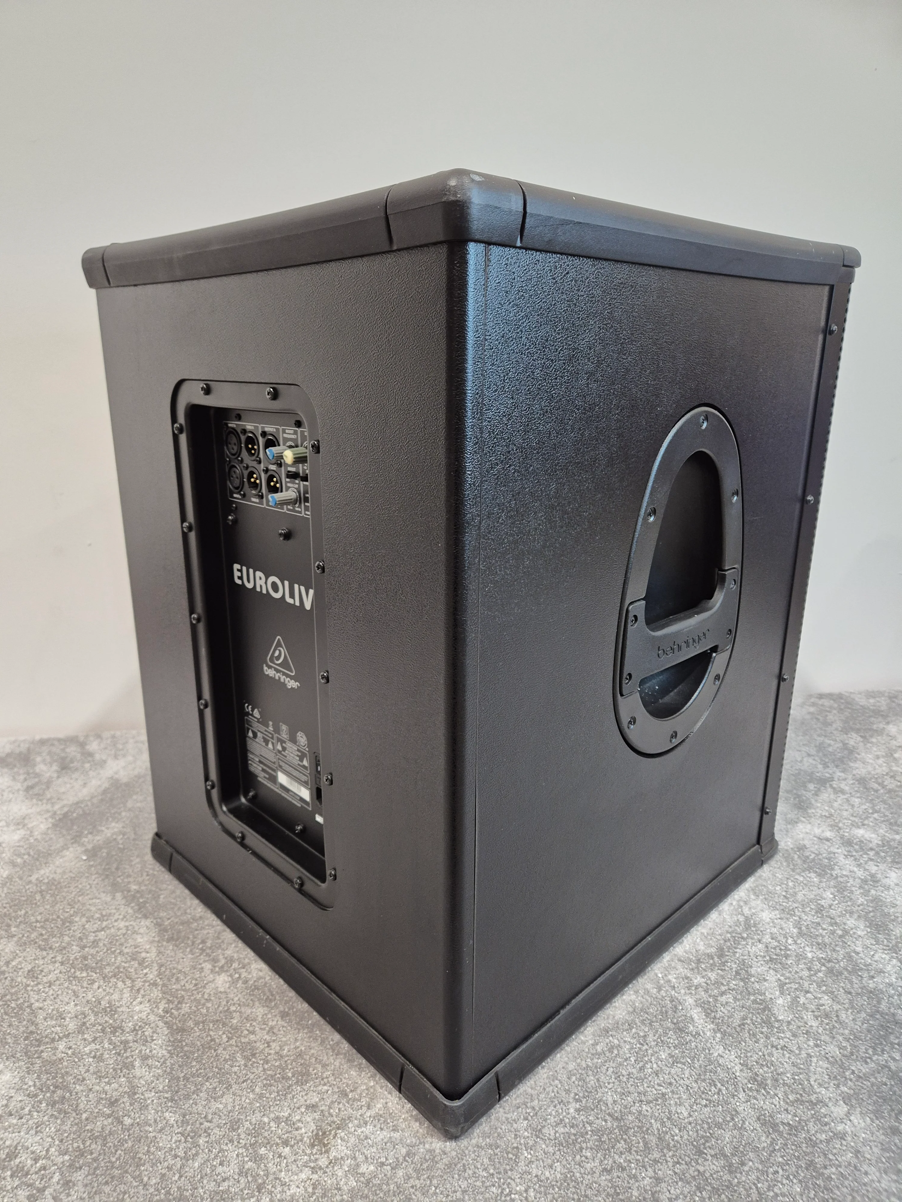 Behringer EUROLIVE B1500XP - 3000-watt High-Performance Active PA Subwoofer RRP £399 - Image 4