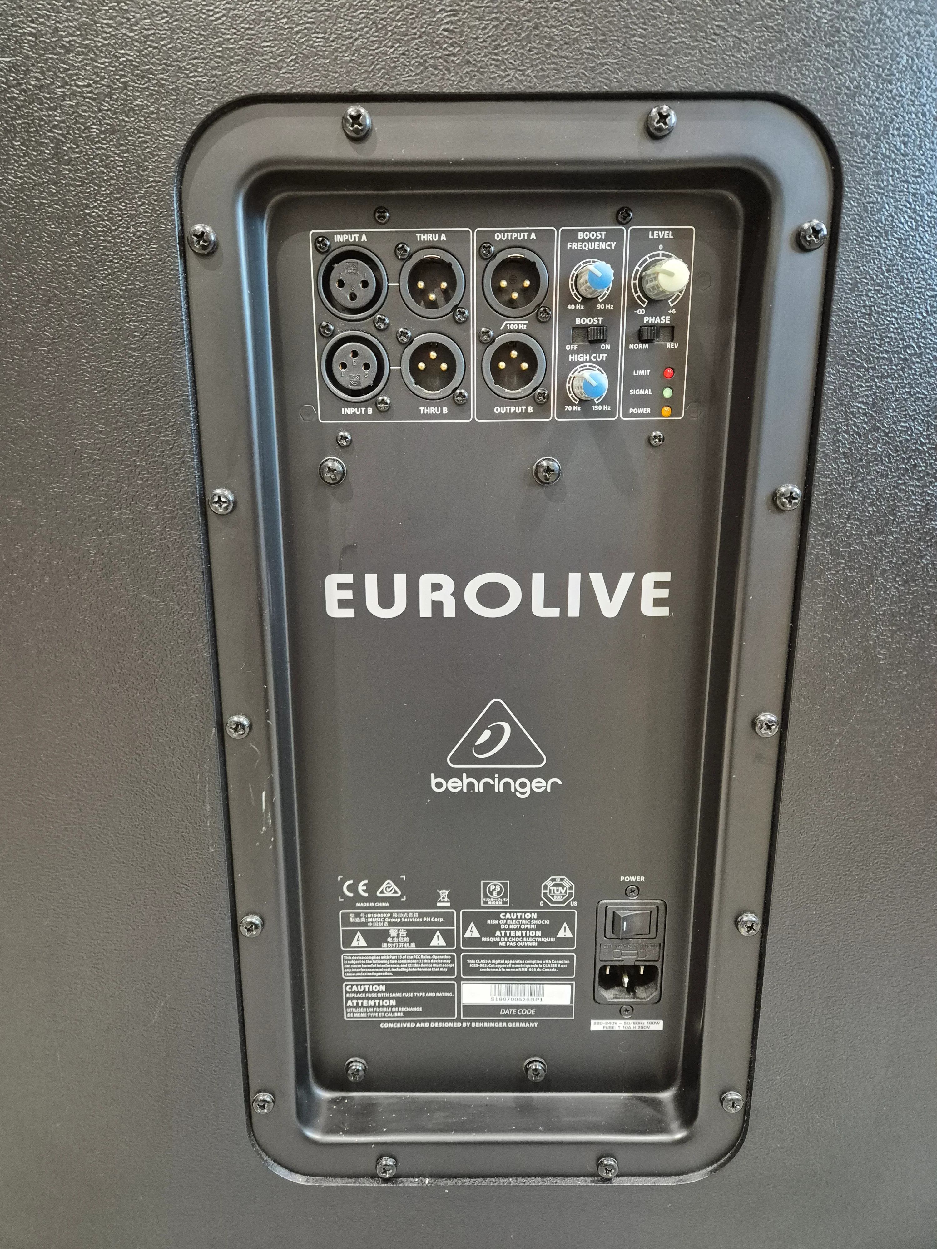 Behringer EUROLIVE B1500XP - 3000-watt High-Performance Active PA Subwoofer RRP £399 - Image 5