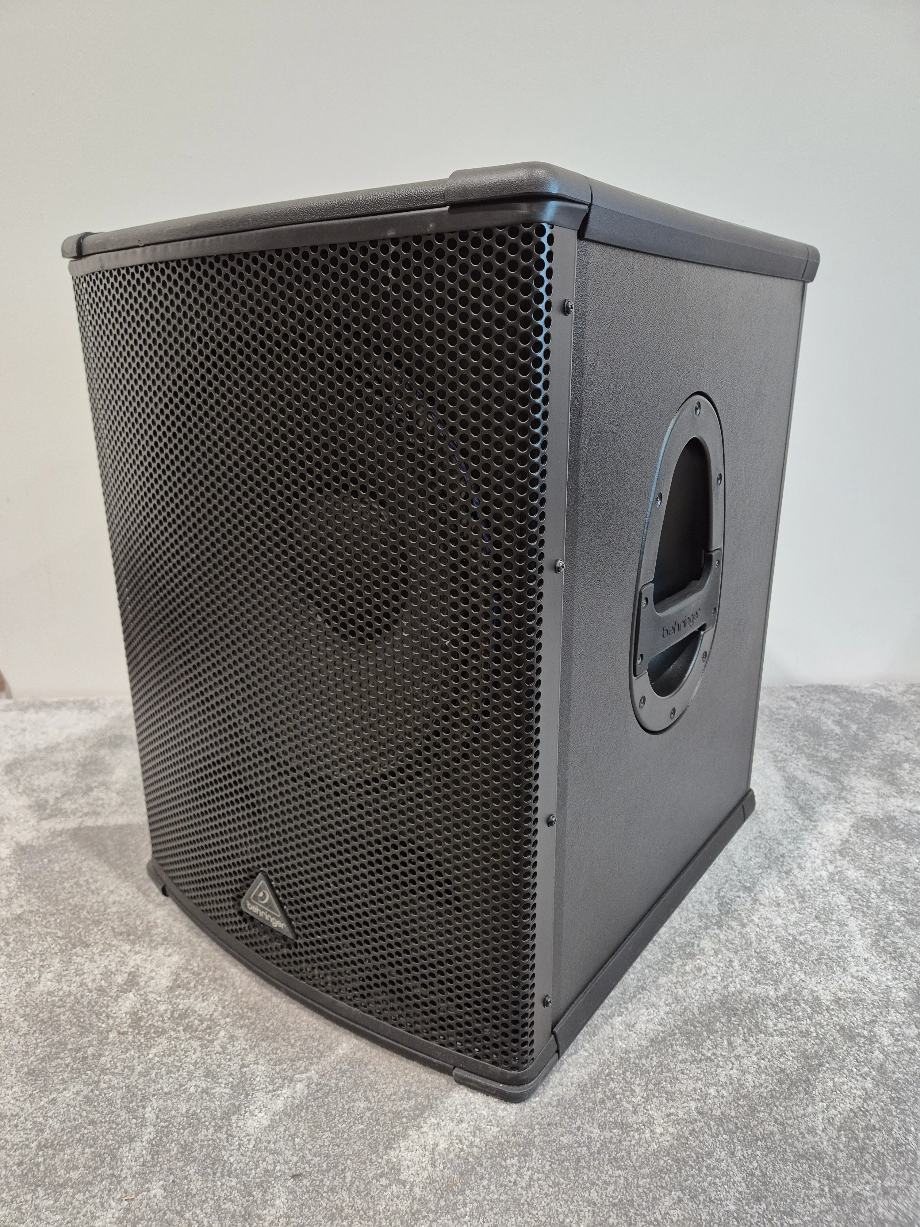 Behringer EUROLIVE B1500XP - 3000-watt High-Performance Active PA Subwoofer RRP £399 - Image 7