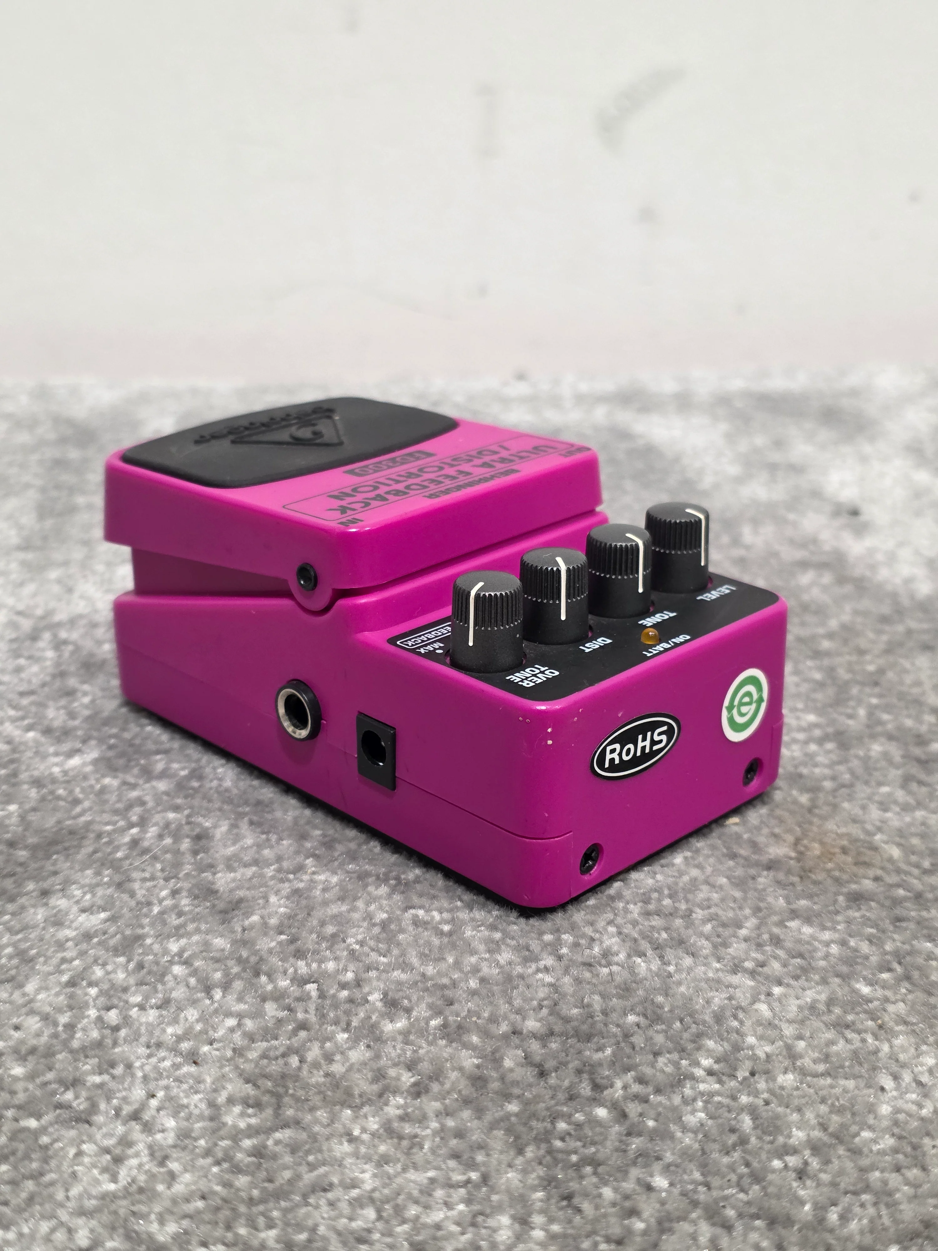 Behringer FD300 - Ultra Feedback/Distortion Pedal - Pink - Good - Image 3
