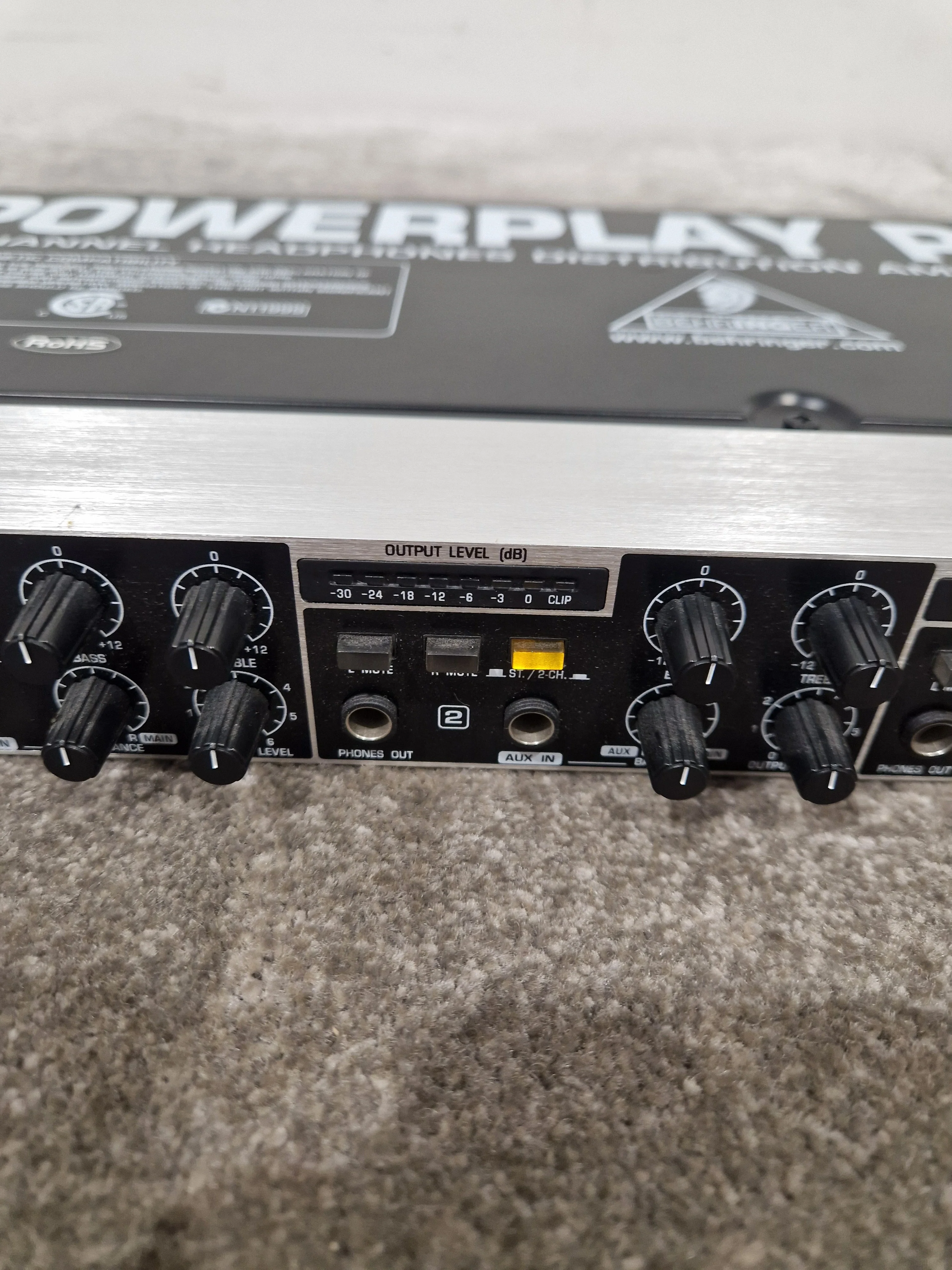 Behringer HA4700 - 4-Channel Headphone Amp - Excellent w/ Power Supply - Image 16