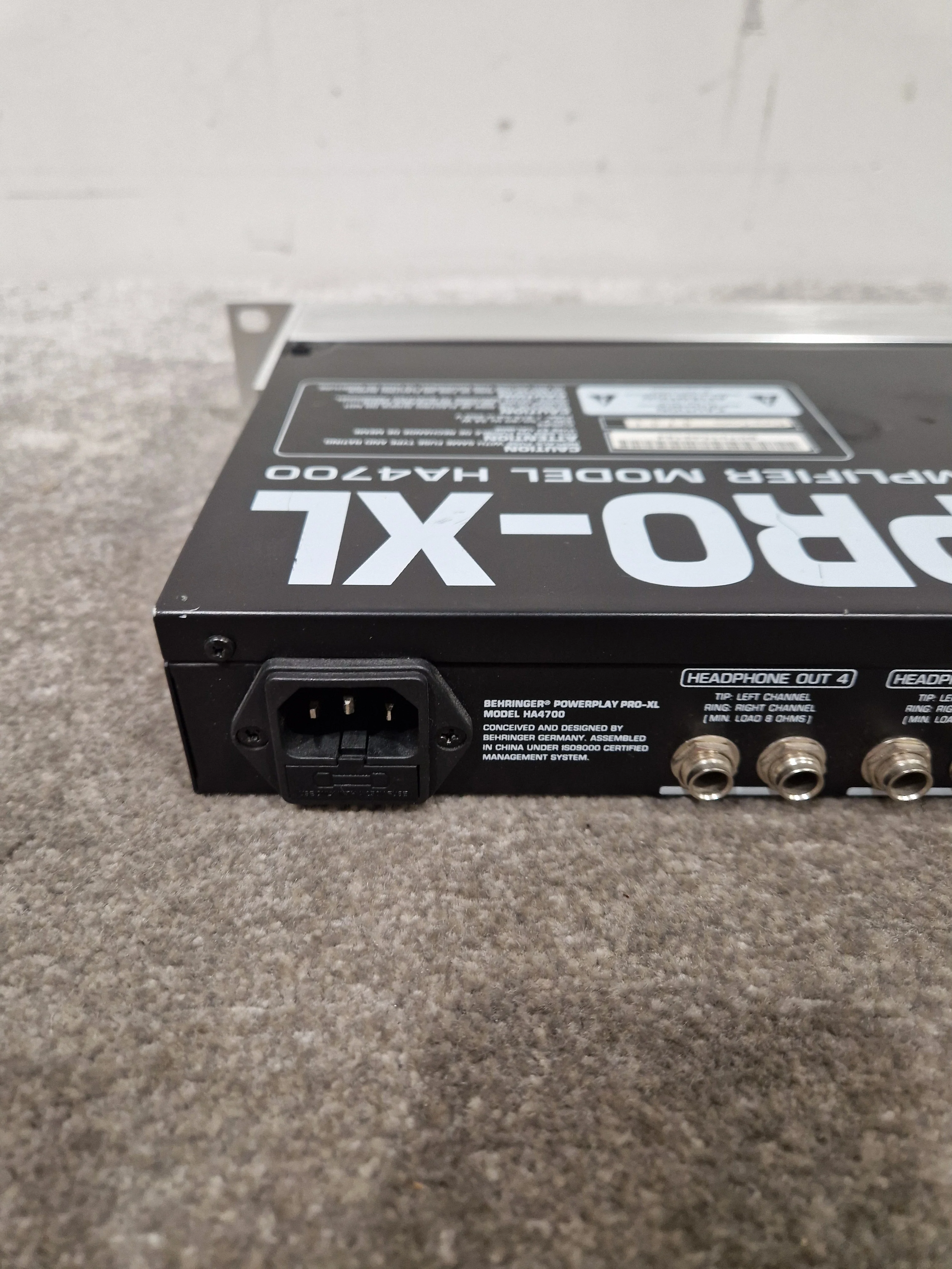 Behringer HA4700 - 4-Channel Headphone Amp - Excellent w/ Power Supply - Image 9