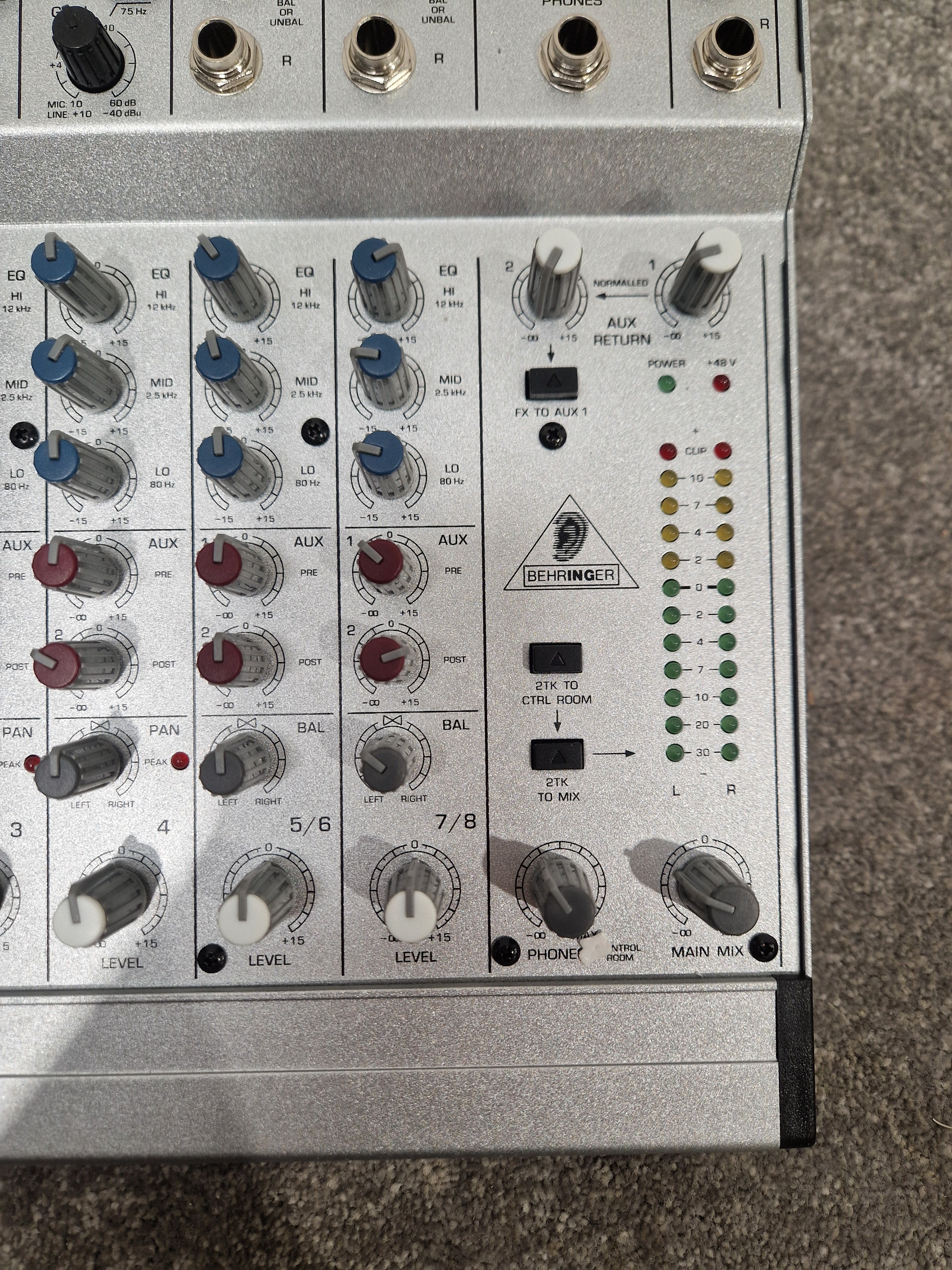 Behringer Mx-802a - 8-Channel Mixer, FX Send - Excellent w/ Original Box & Power Supply & Manuals - Image 12
