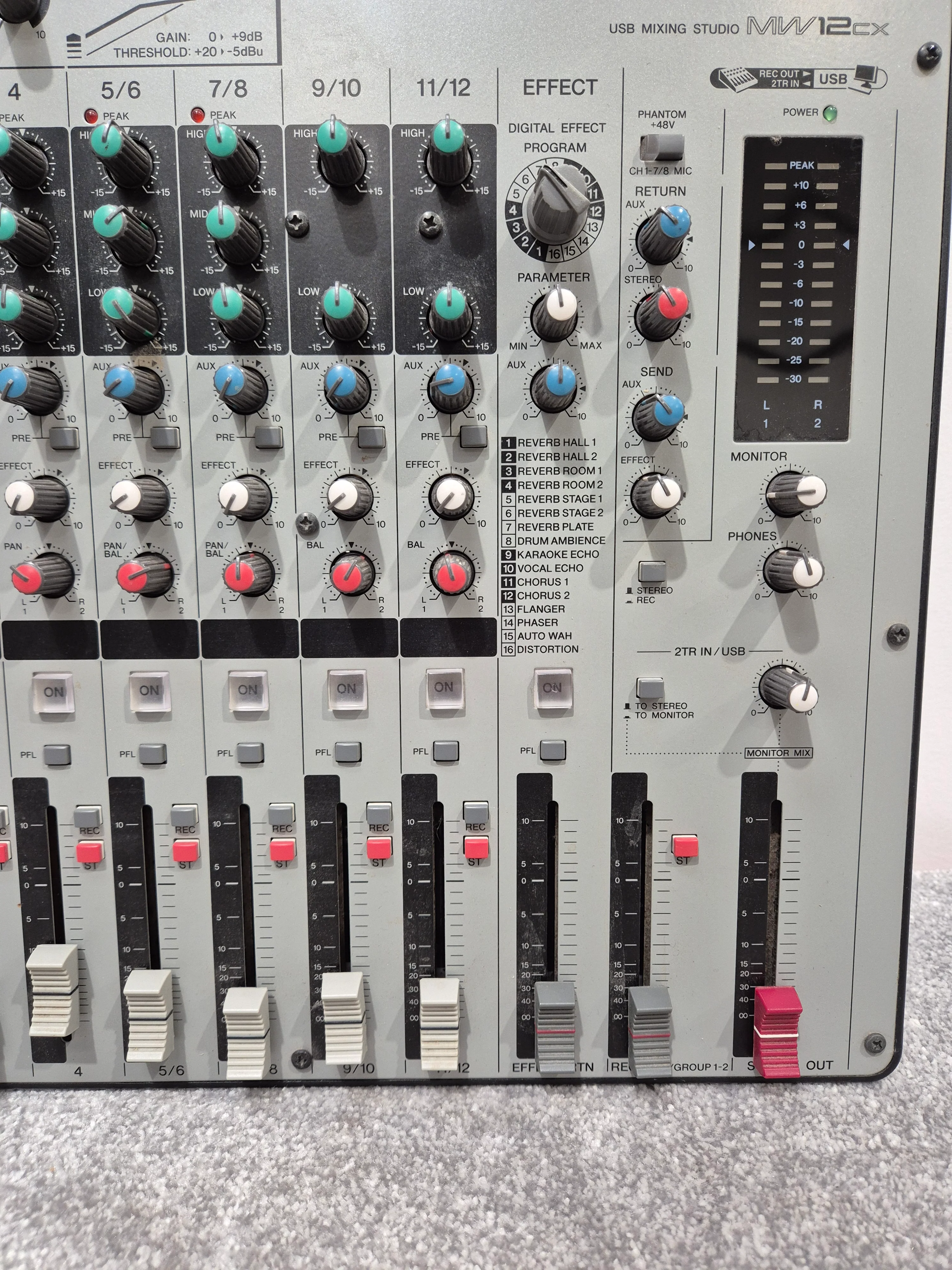 Yamaha MW12CX - 12-Channel USB Mixer - Versatile Audio Solution - Excellent w/ Power Supply - Image 5