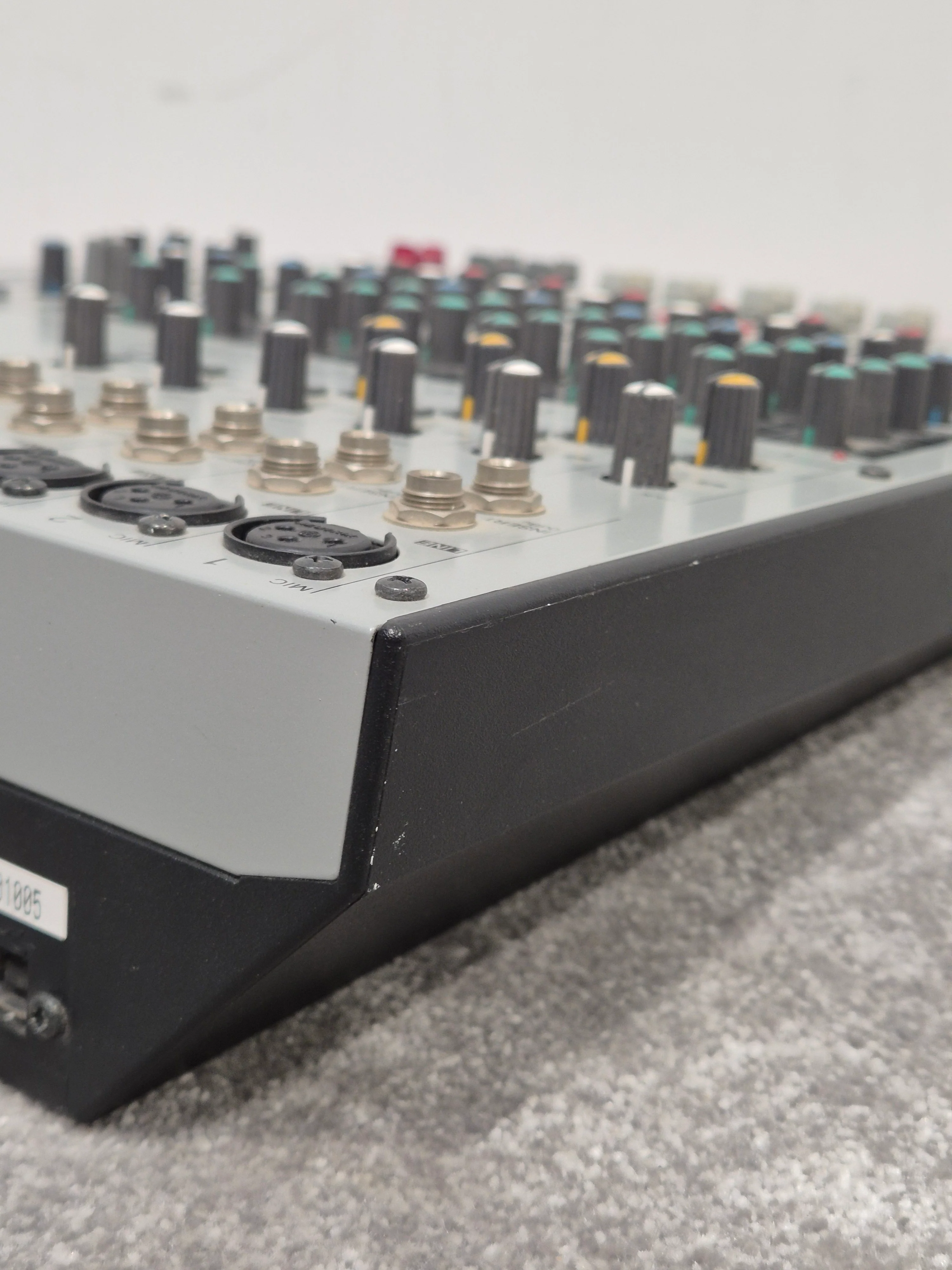 Yamaha MW12CX - 12-Channel USB Mixer - Versatile Audio Solution - Excellent w/ Power Supply - Image 9