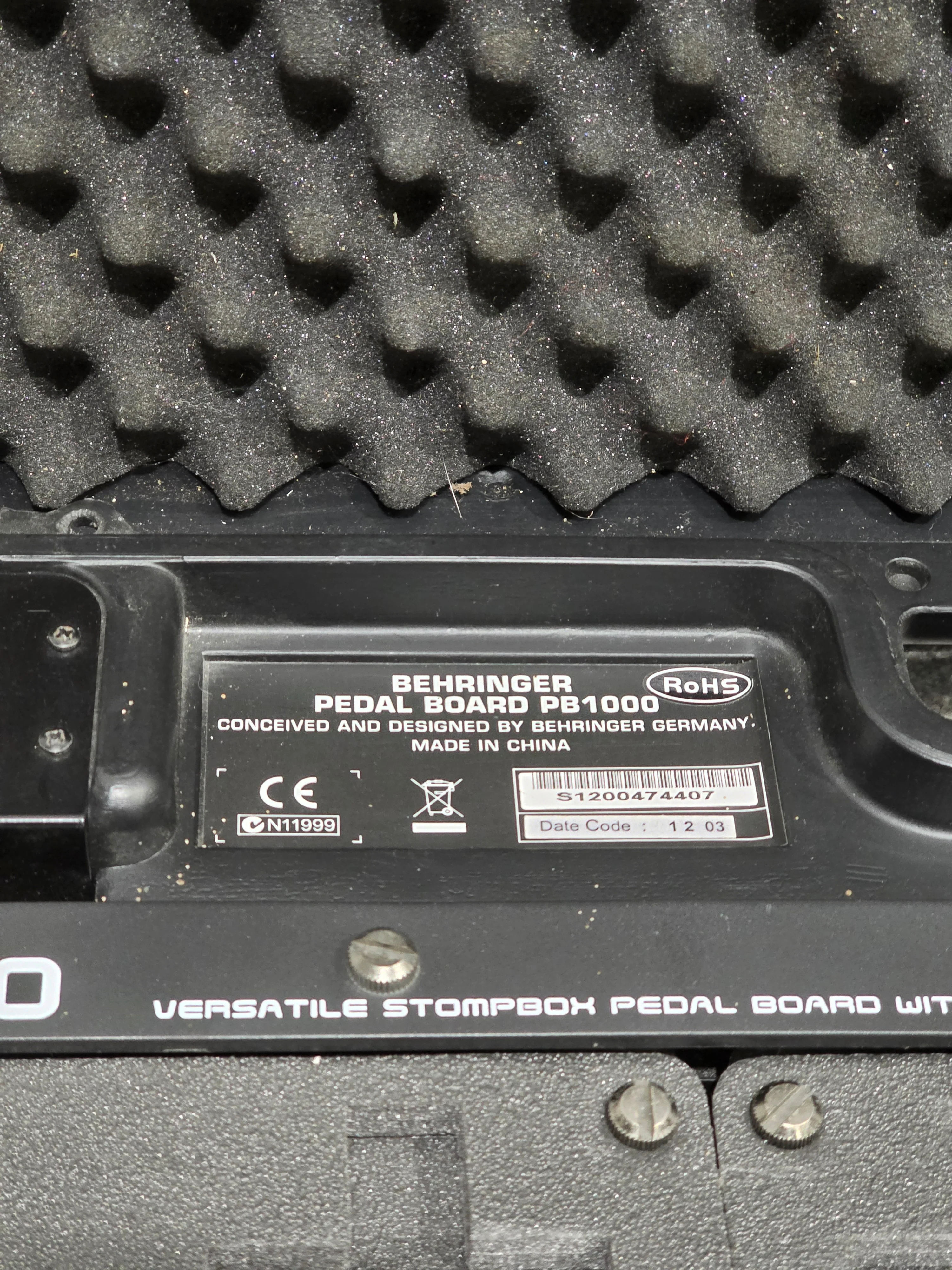 Behringer PB1000 - Pedalboard Case - Black - Fair - Image 3