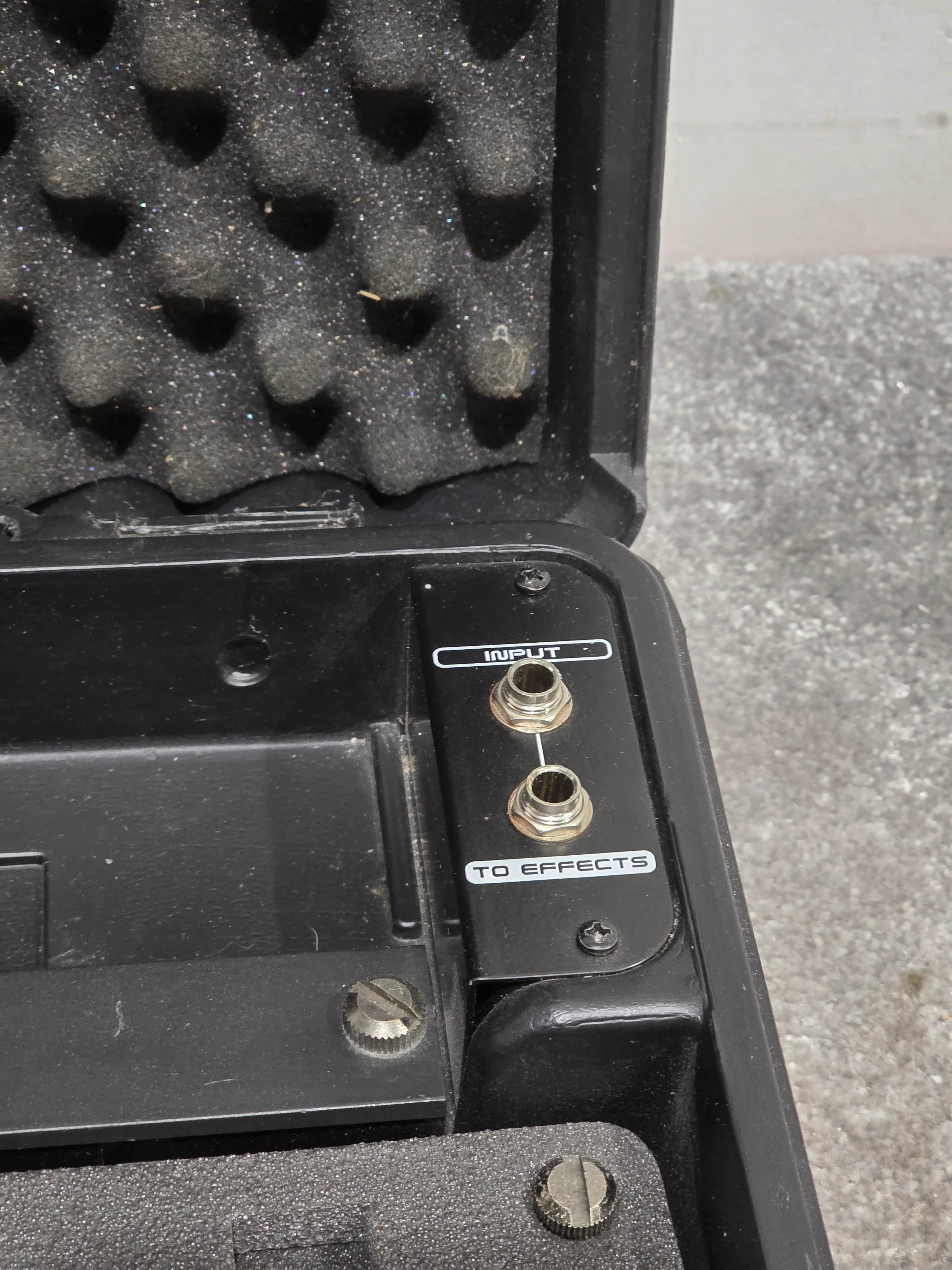 Behringer PB1000 - Pedalboard Case - Black - Fair - Image 4