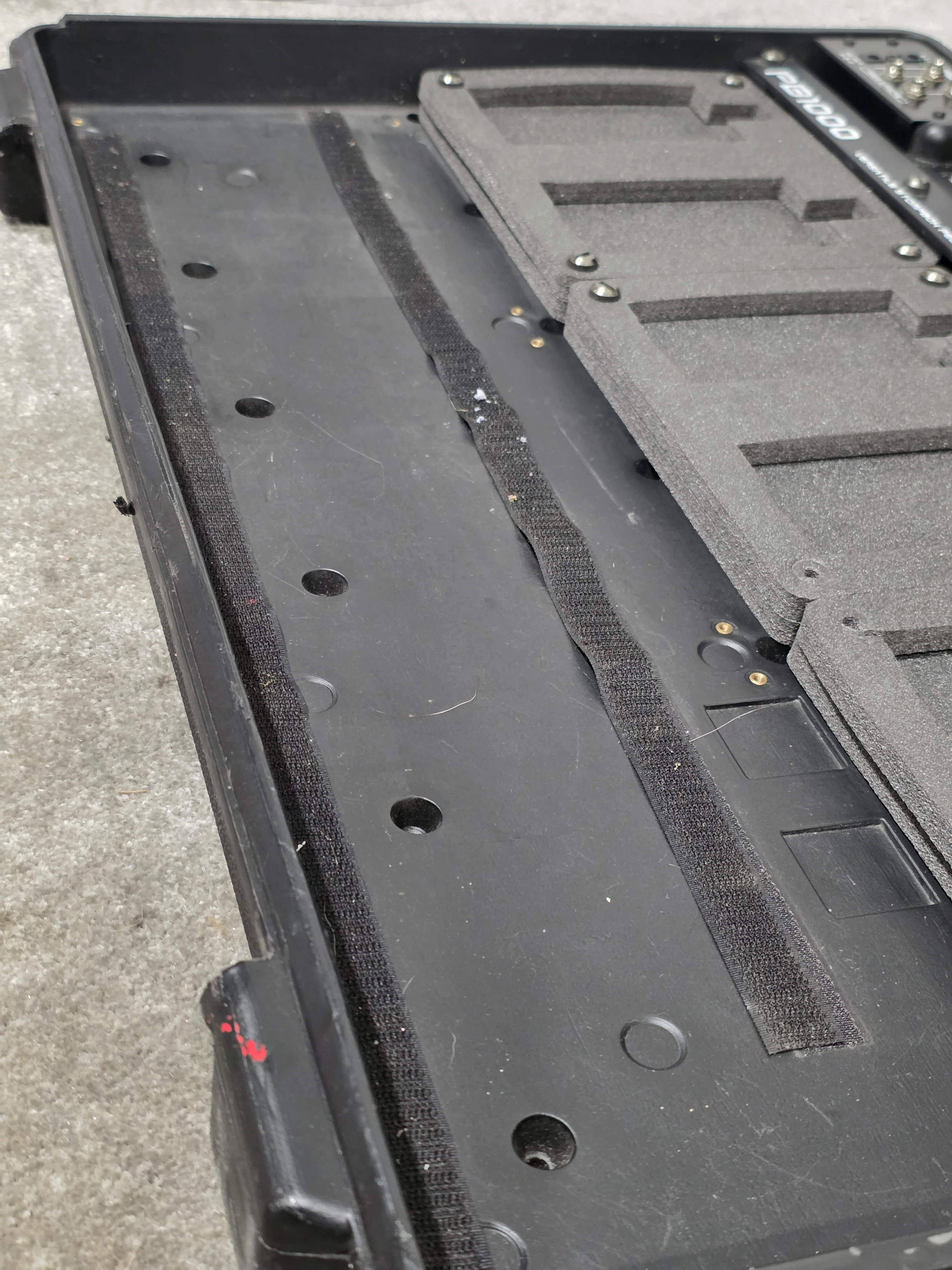 Behringer PB1000 - Pedalboard Case - Black - Fair - Image 5