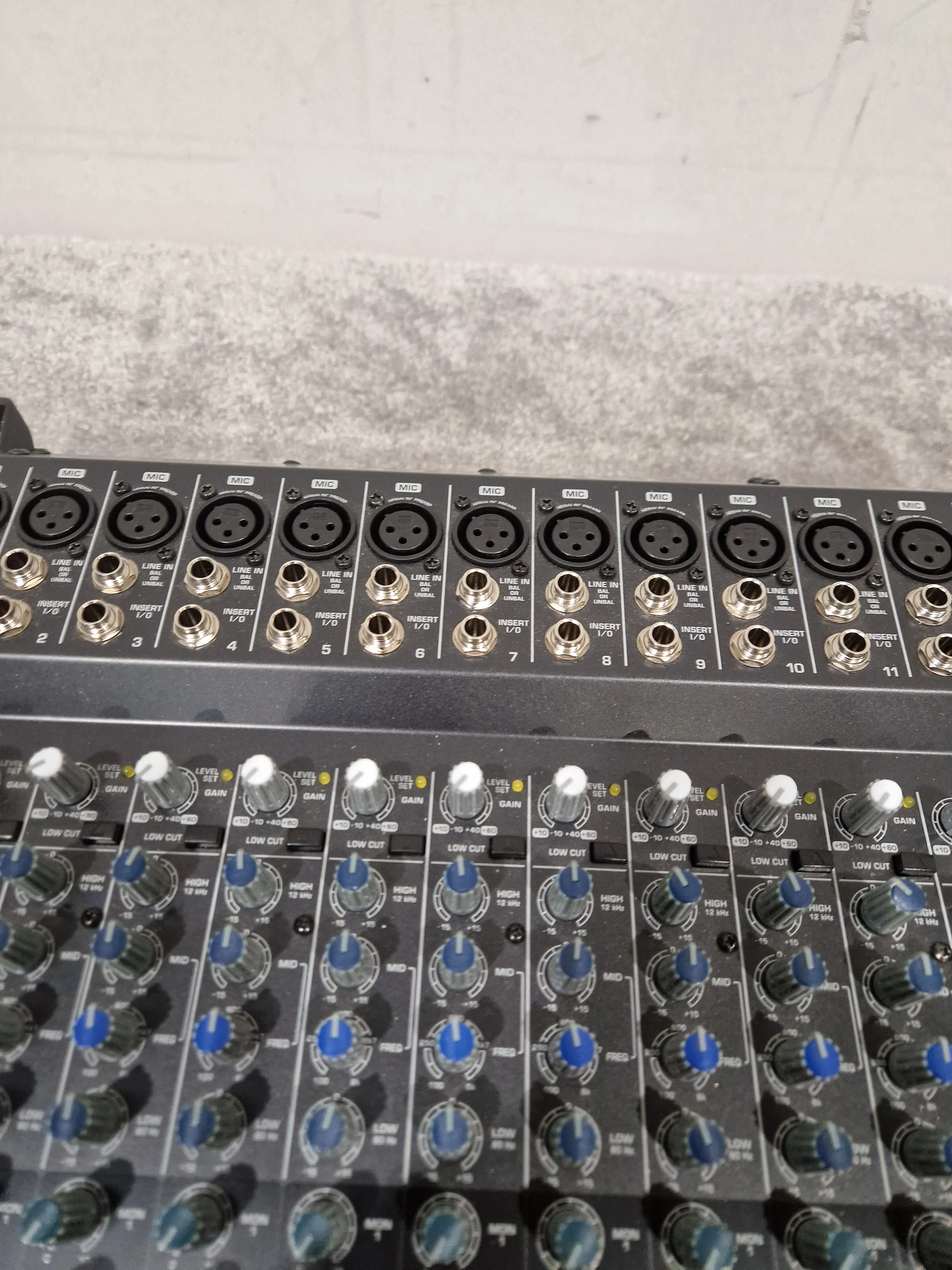 Behringer PMP6000 - 1600W Powered Mixer - Excellent w/ Power Supply - Image 12