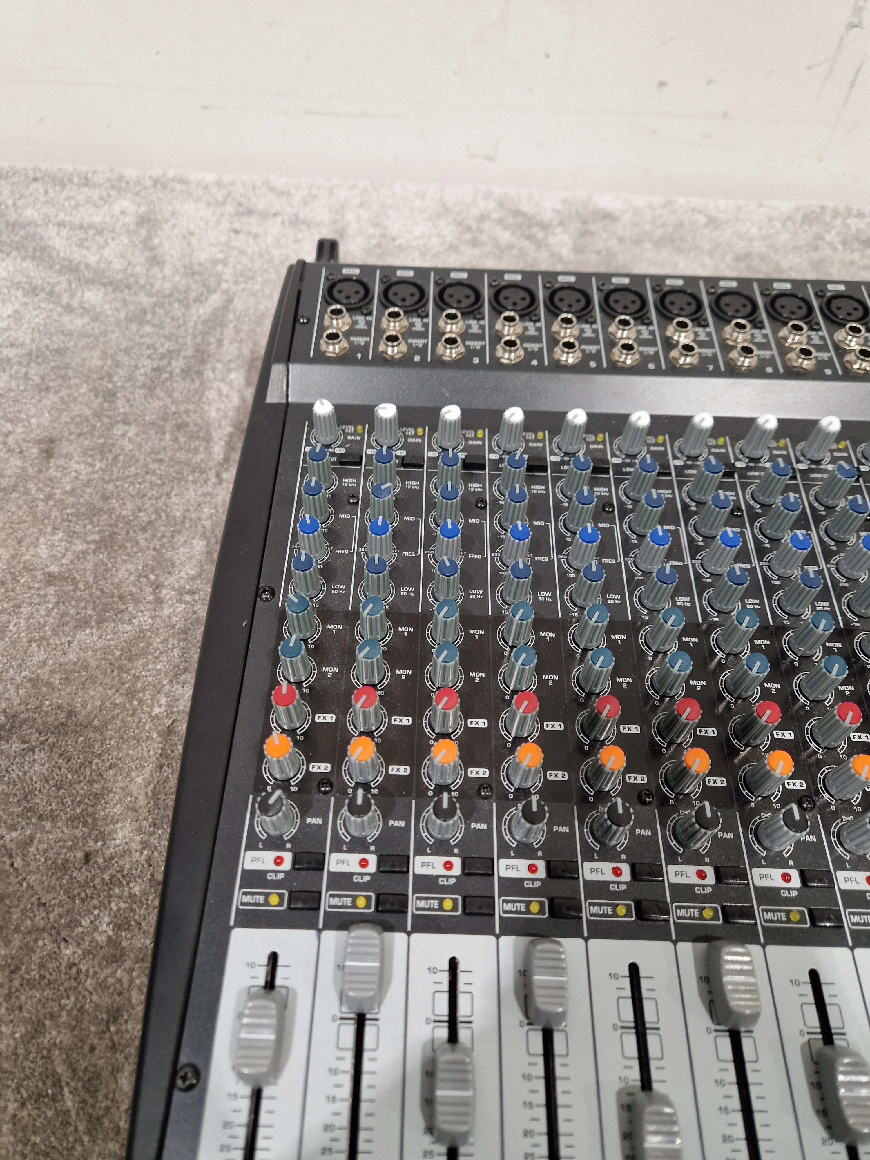 Behringer PMP6000 - 1600W Powered Mixer - Excellent w/ Power Supply - Image 13