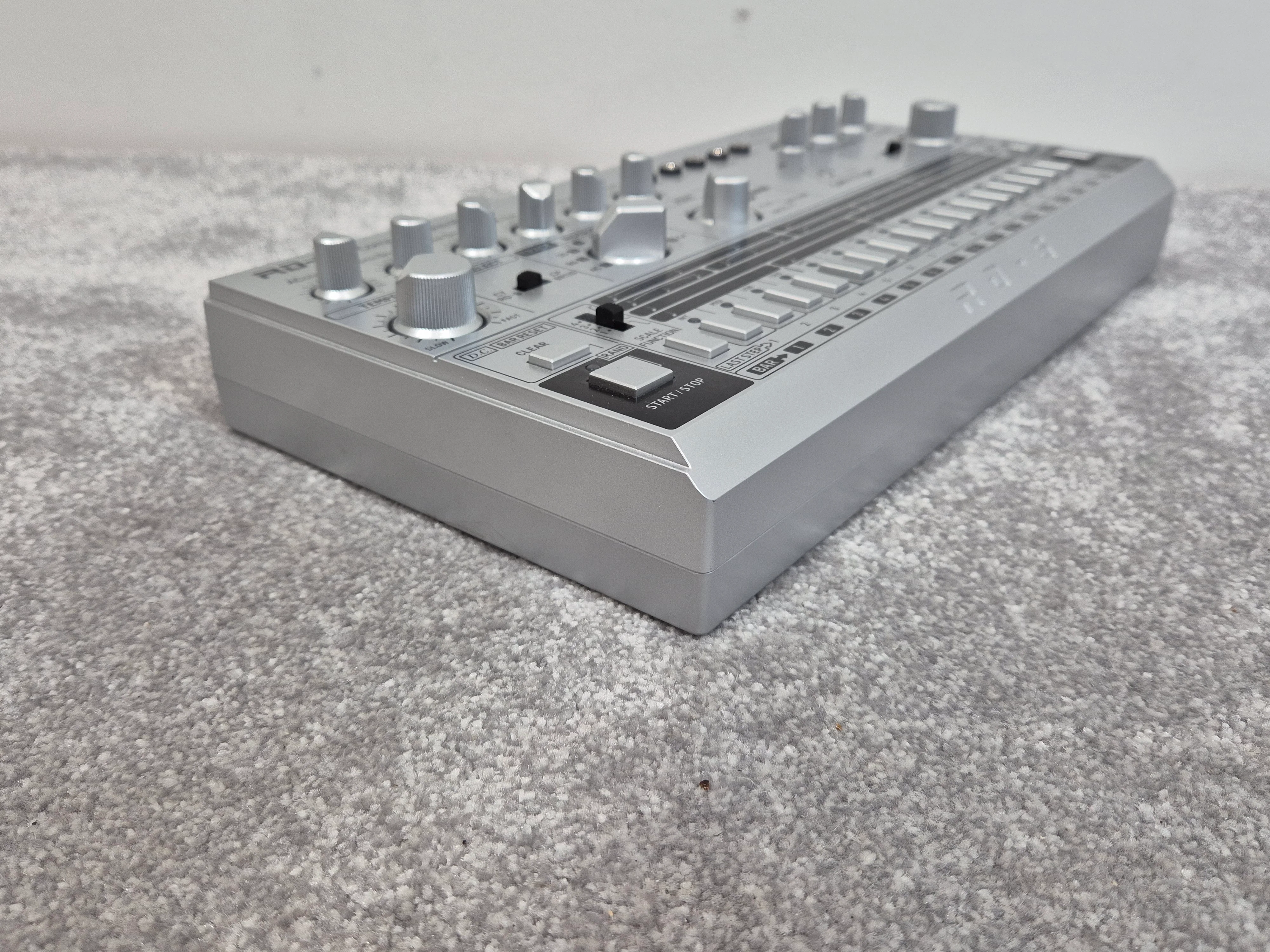 Behringer RD-6 -  Drum Machine (Spares or Repairs) - Image 2