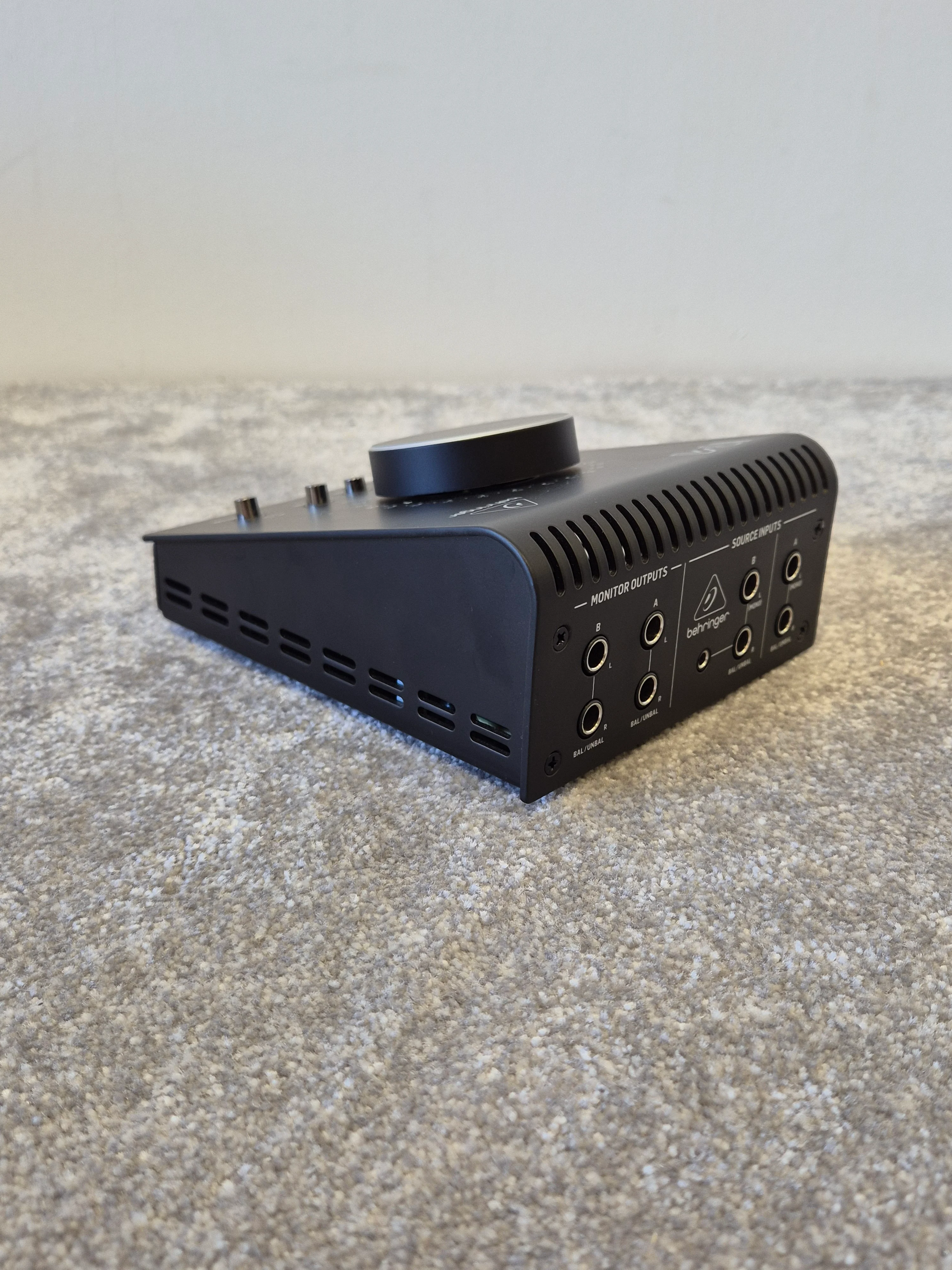Behringer Studio M - Passive Monitor Controller w/ Original Box - Image 5