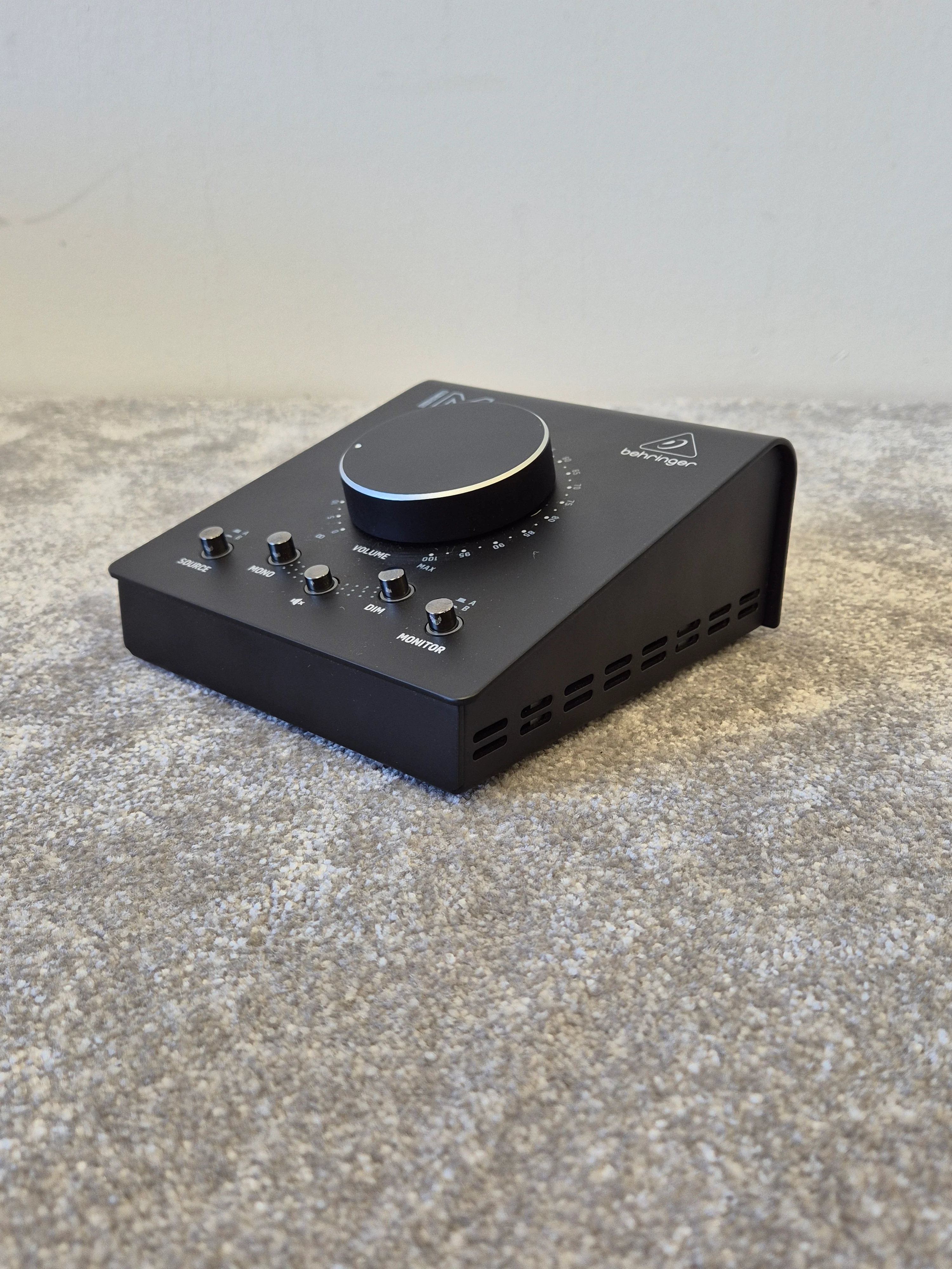 Behringer Studio M - Passive Monitor Controller w/ Original Box - Image 6