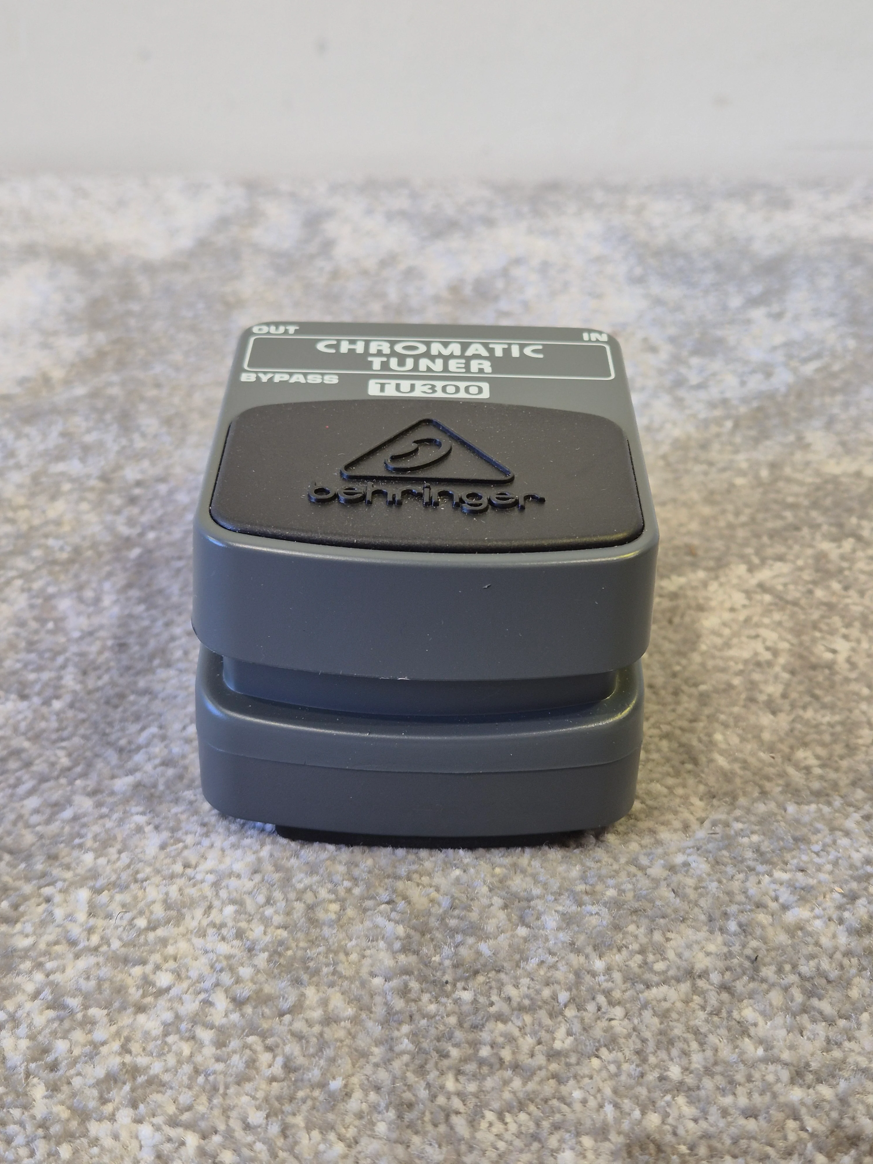 Behringer TU300 Chromatic Tuning Pedal - Excellent - Image 2