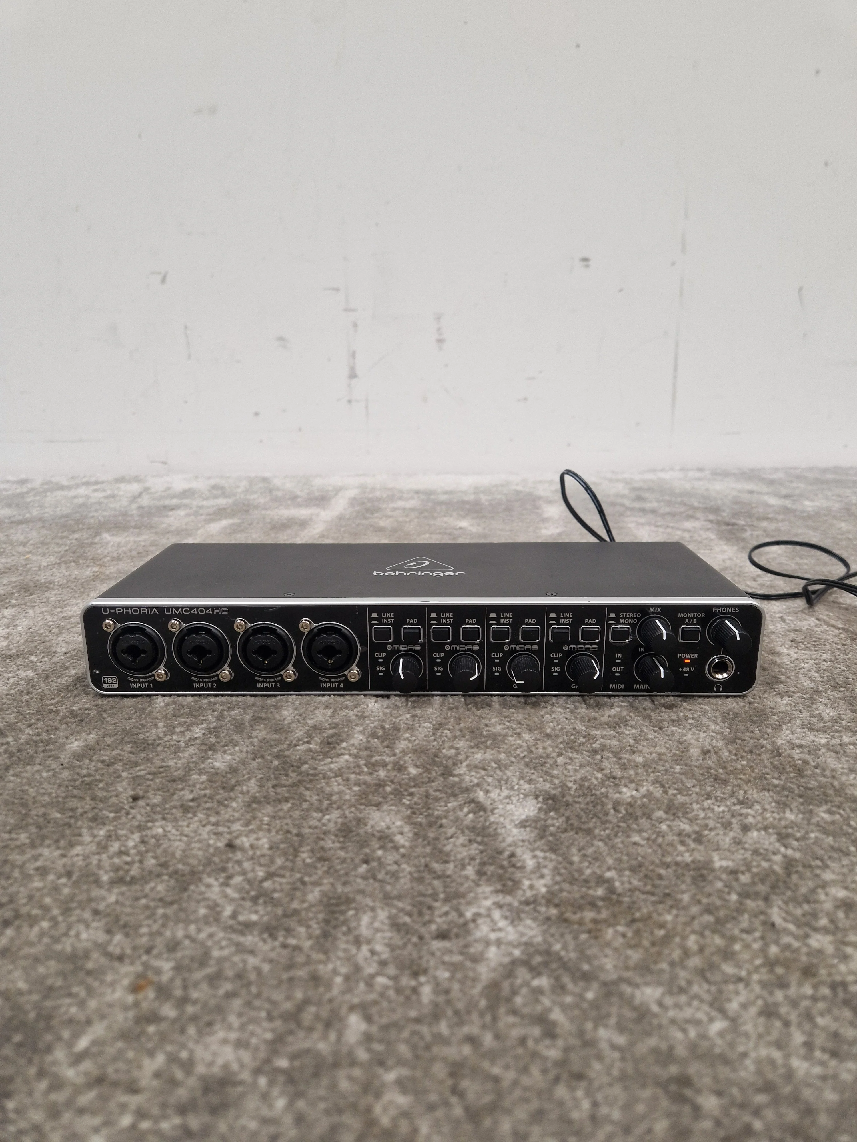 Behringer U Phoria UMC404HD Audio Interface - 4-in/4-out USB - Excellent w/ Original Box & Power Supply - Image 2