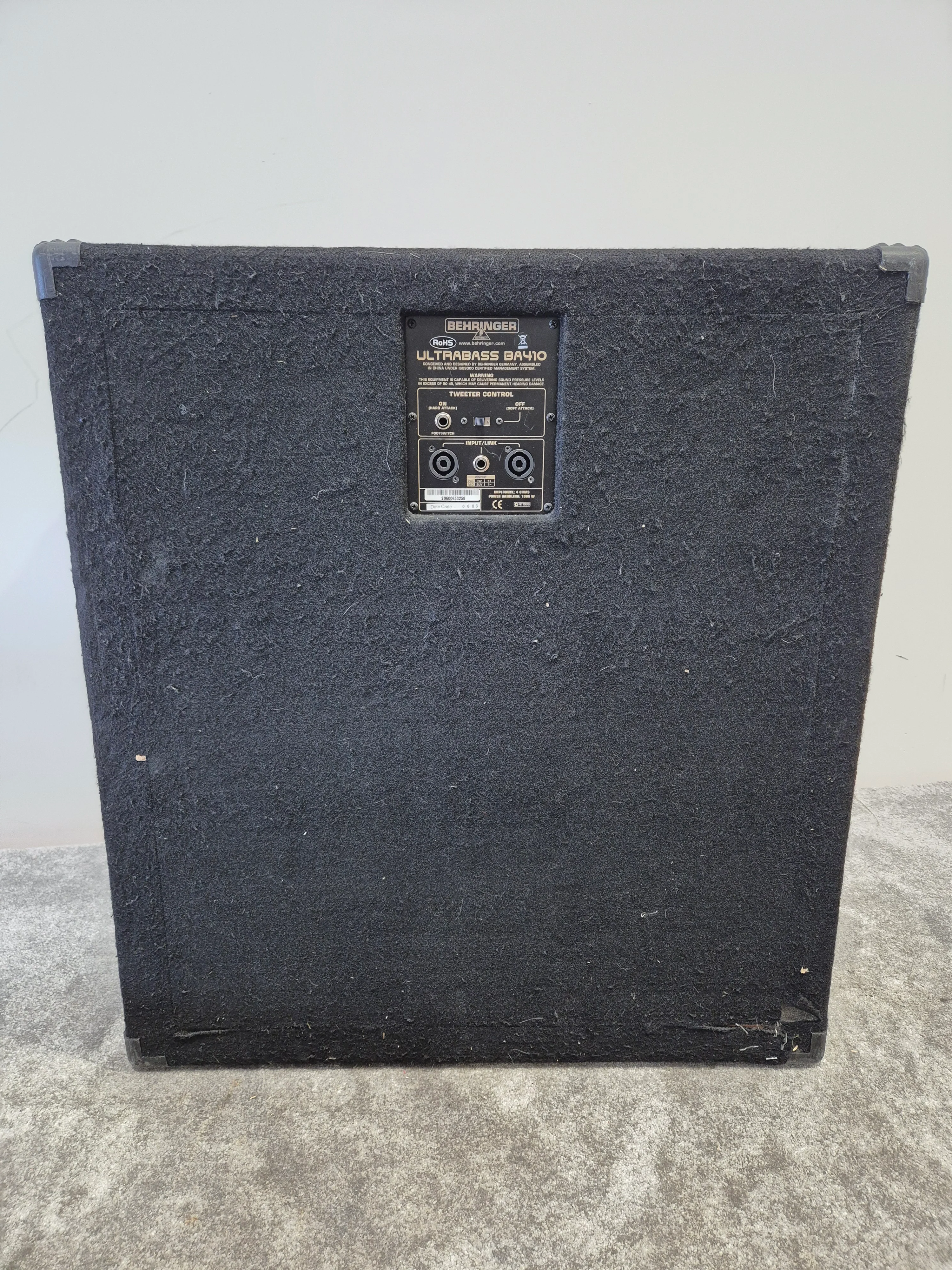 Behringer Ultrabass BA410 1000W Speaker Cabinet - High-Power, 4x10" Speakers - Excellentt - Image 6