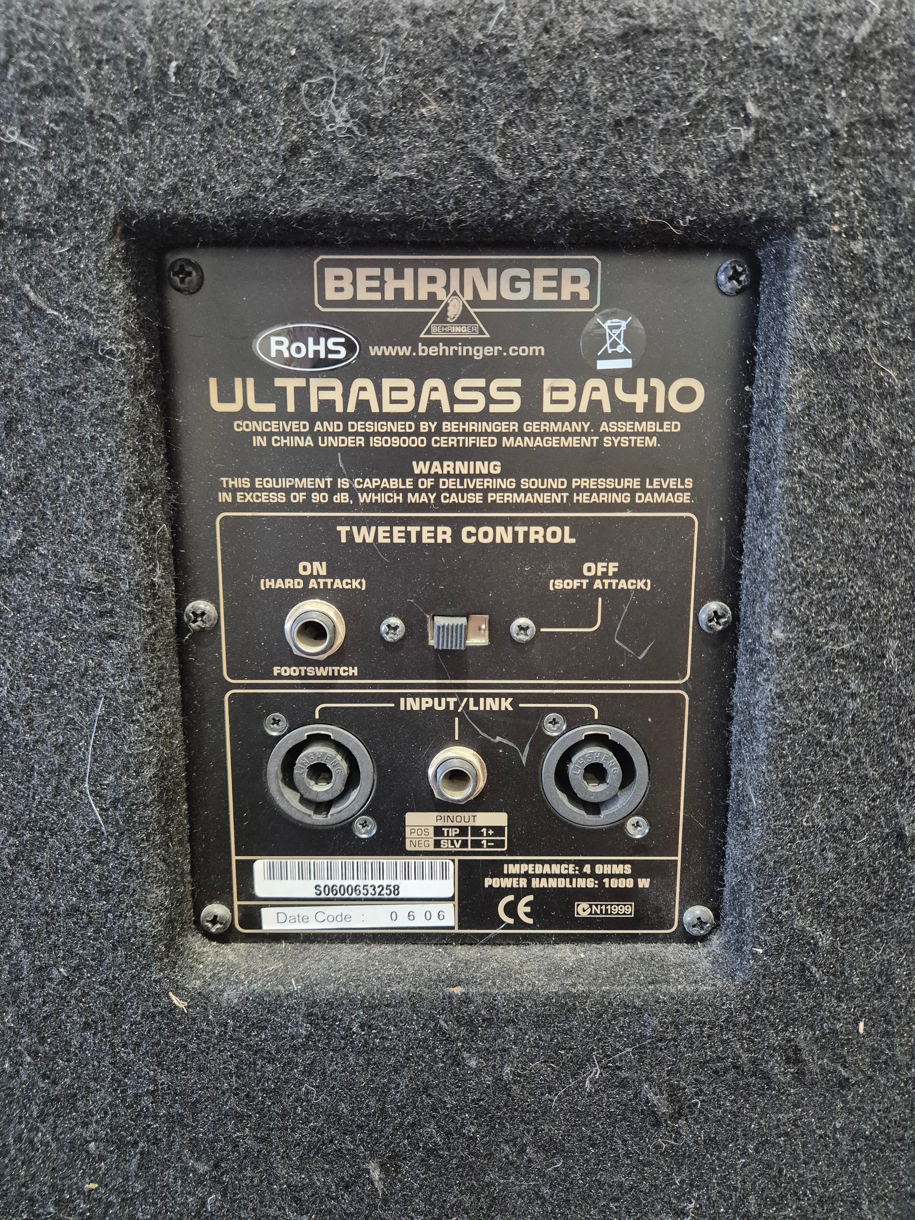 Behringer Ultrabass BA410 1000W Speaker Cabinet - High-Power, 4x10" Speakers - Excellentt - Image 7