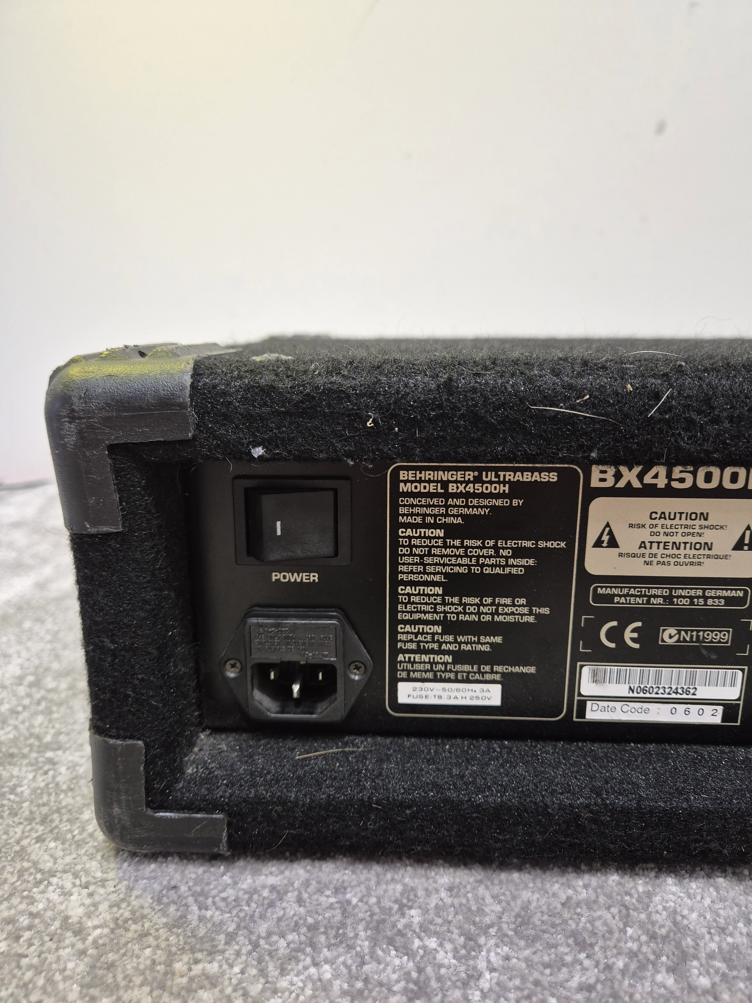 Behringer Ultrabass BX4500H 450W Bass Amplifier - High Power, Versatile EQ - Excellent - Image 8