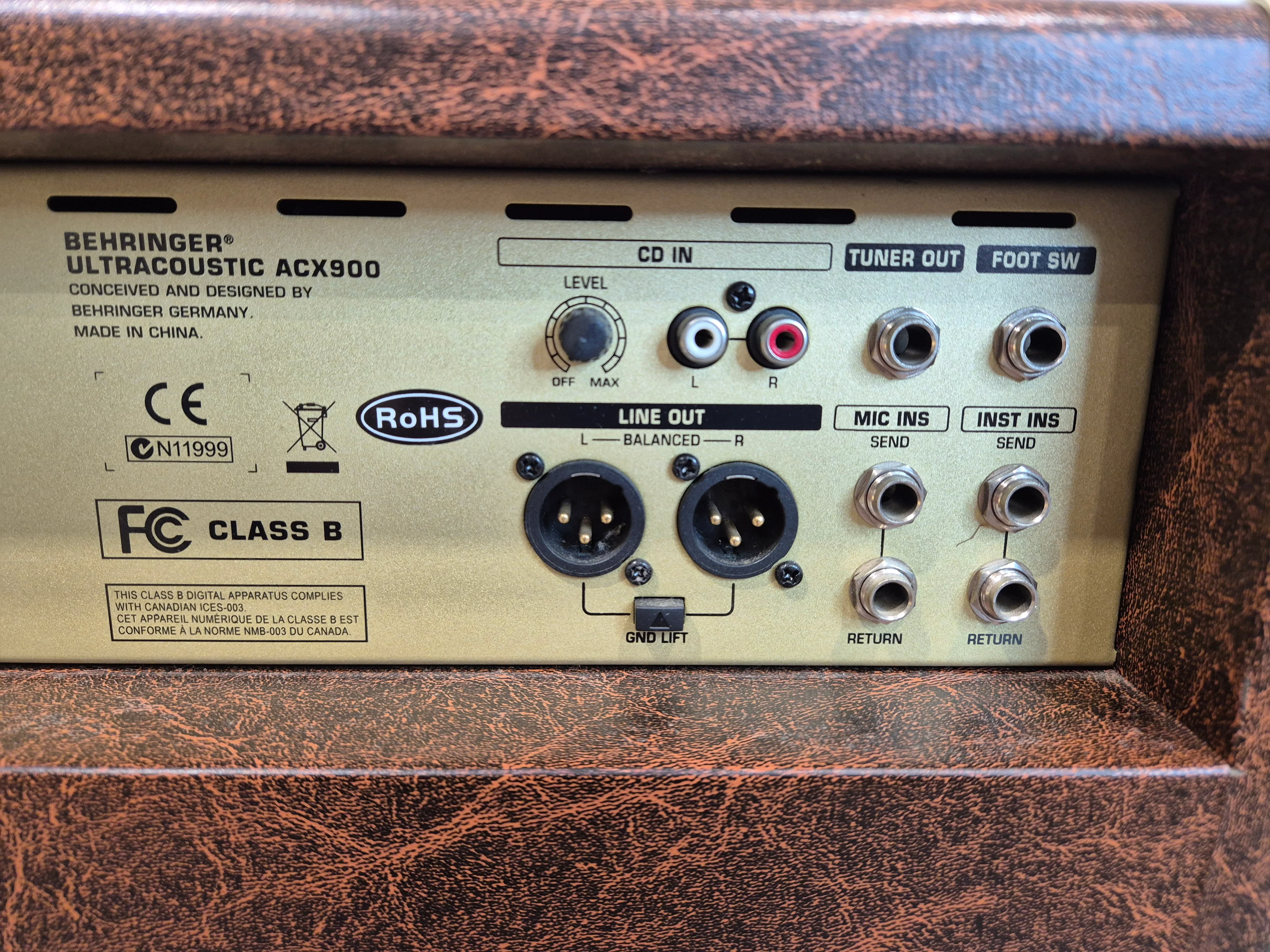 Behringer Ultracoustic ACX900 Amplifier - 2 Channel Stereo Acoustic + Footswitch - Image 7