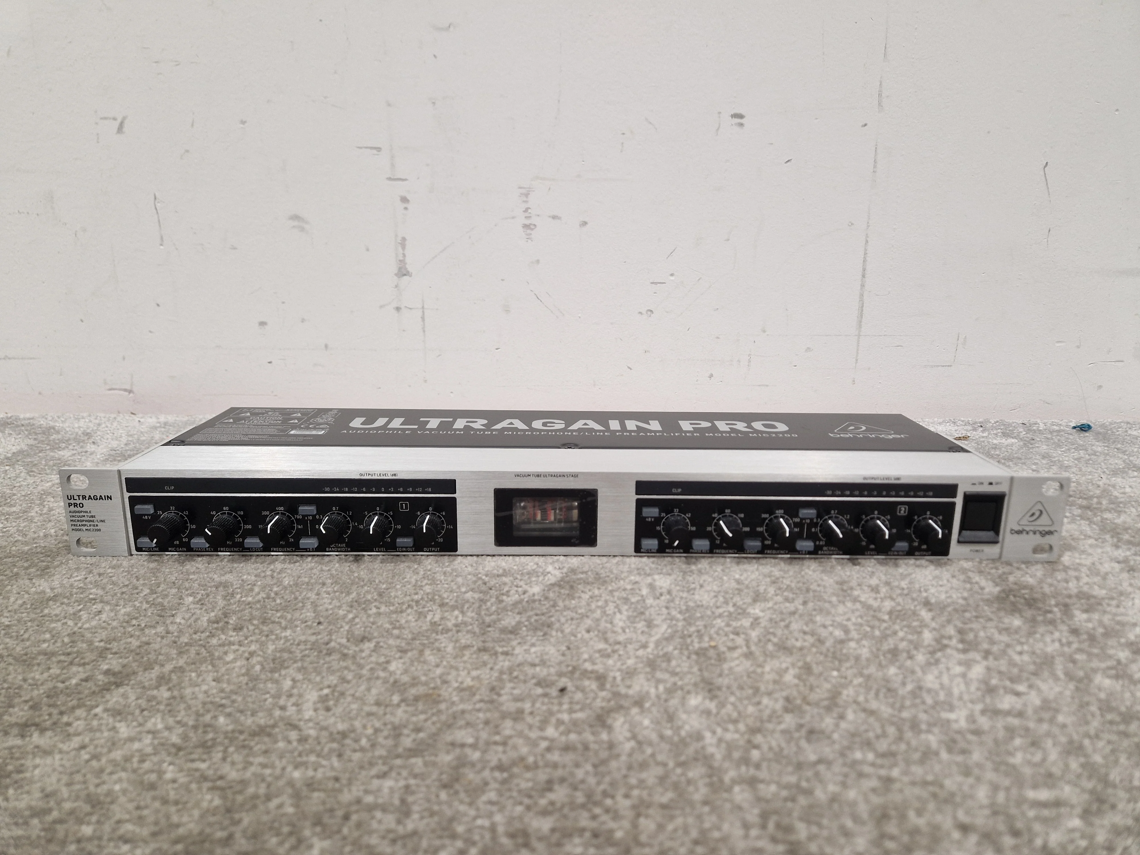 Behringer Ultragain Pro MIC2200 - Microphone Preamp - Excellent w/ Original Box - Image 3