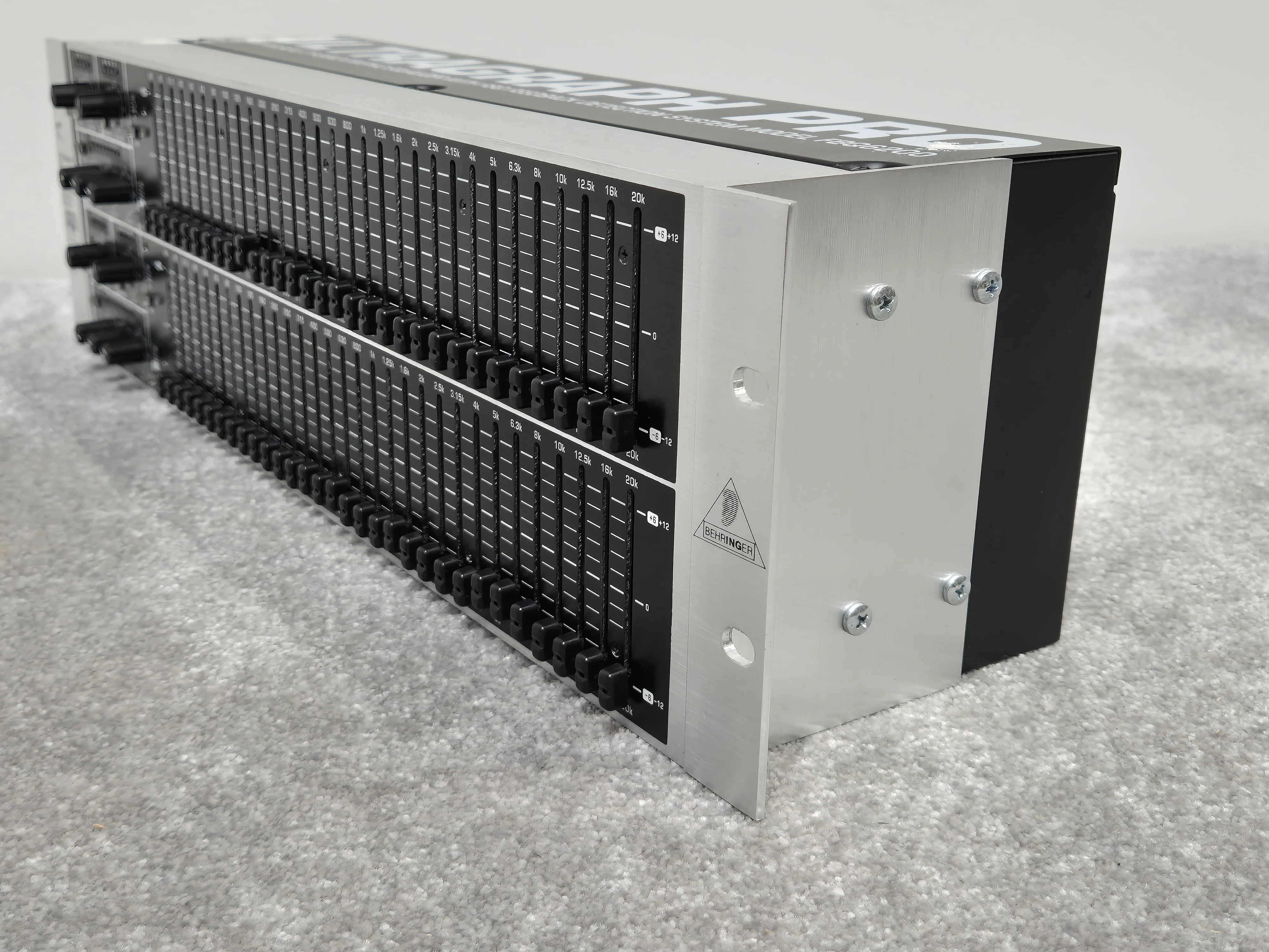 Behringer ULTRAGRAPH PRO FBQ6200HD - 31-Band Stereo Graphic Equalizer - Image 13