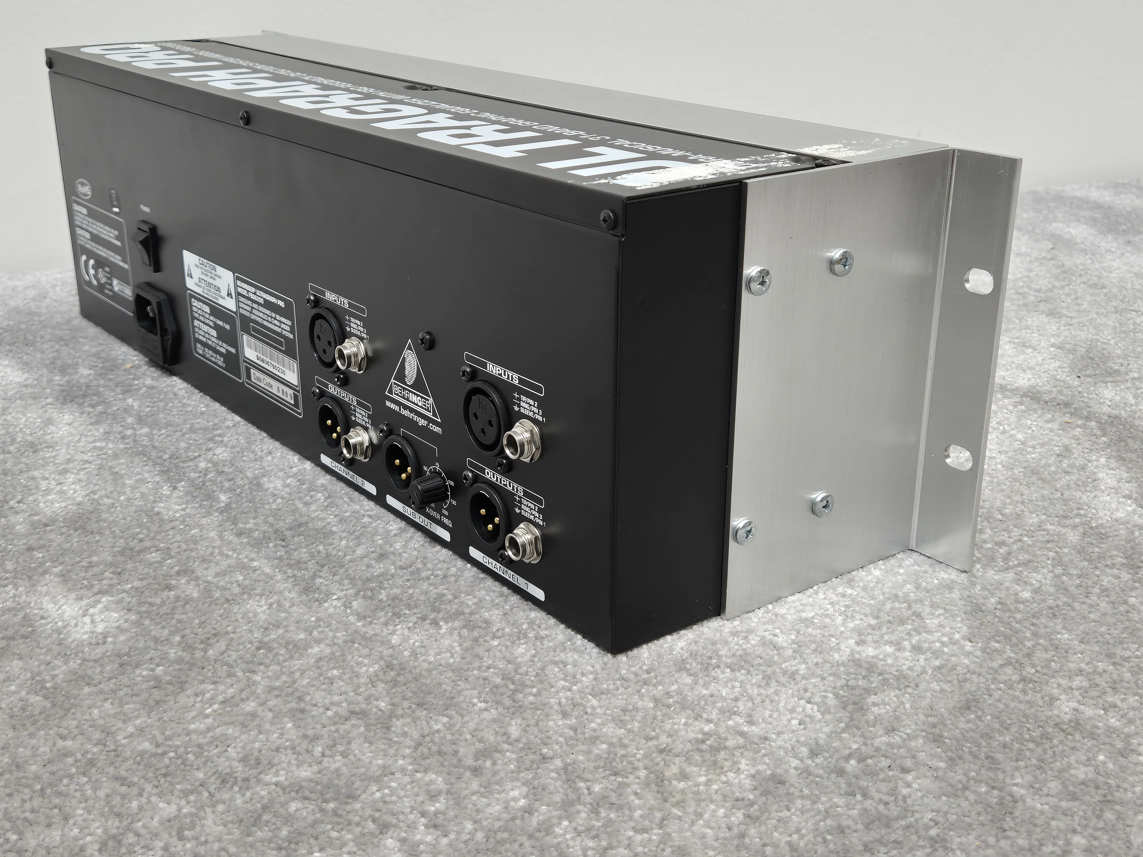 Behringer ULTRAGRAPH PRO FBQ6200HD - 31-Band Stereo Graphic Equalizer - Image 9
