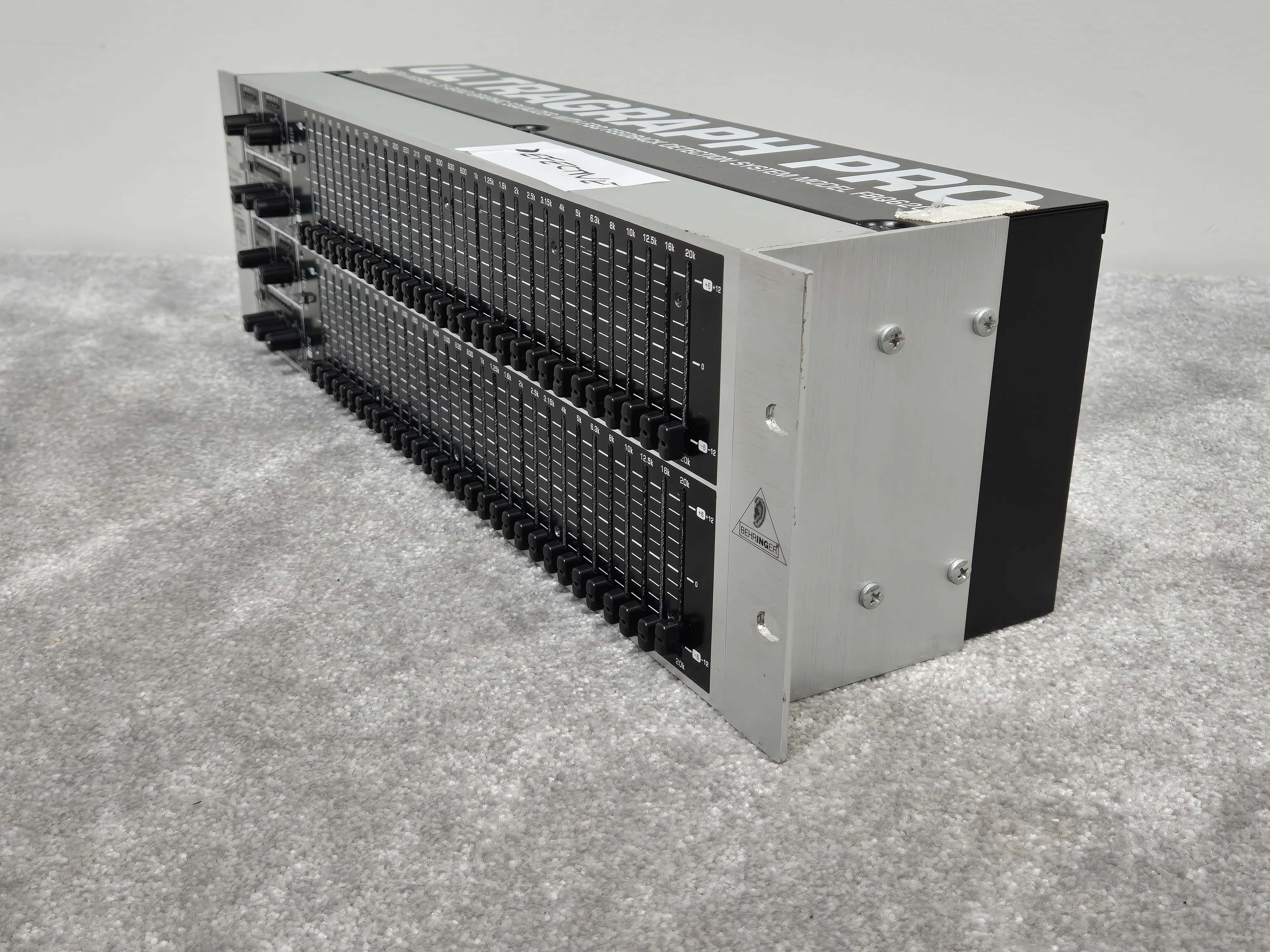 Behringer ULTRAGRAPH PRO FBQ6200HD - 31-Band Stereo Graphic Equalizer (Spares or Repairs) - Image 6