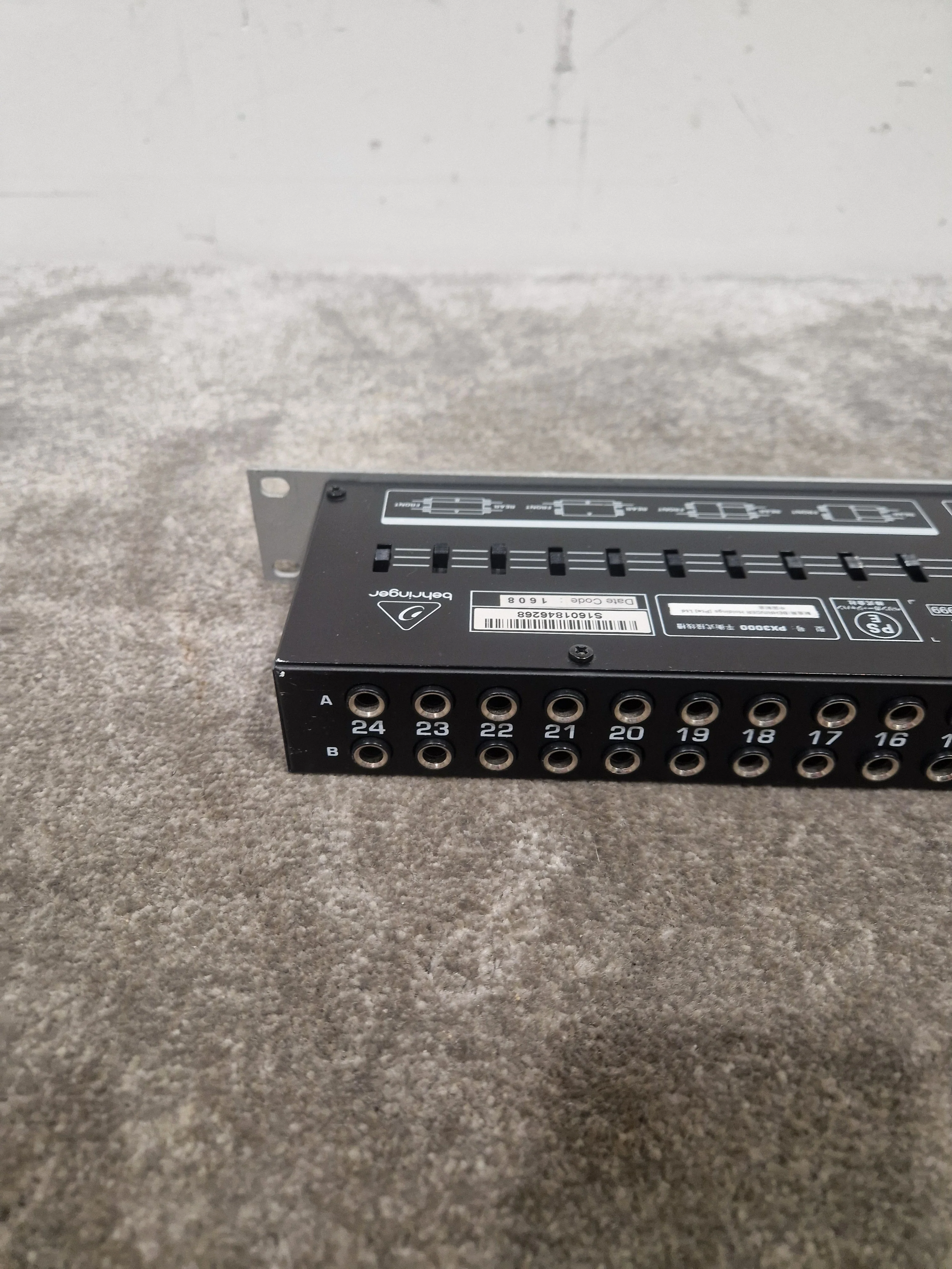 Behringer Ultrapatch PX3000 Patchbay - 48-Point Balanced - Excellent - Image 12