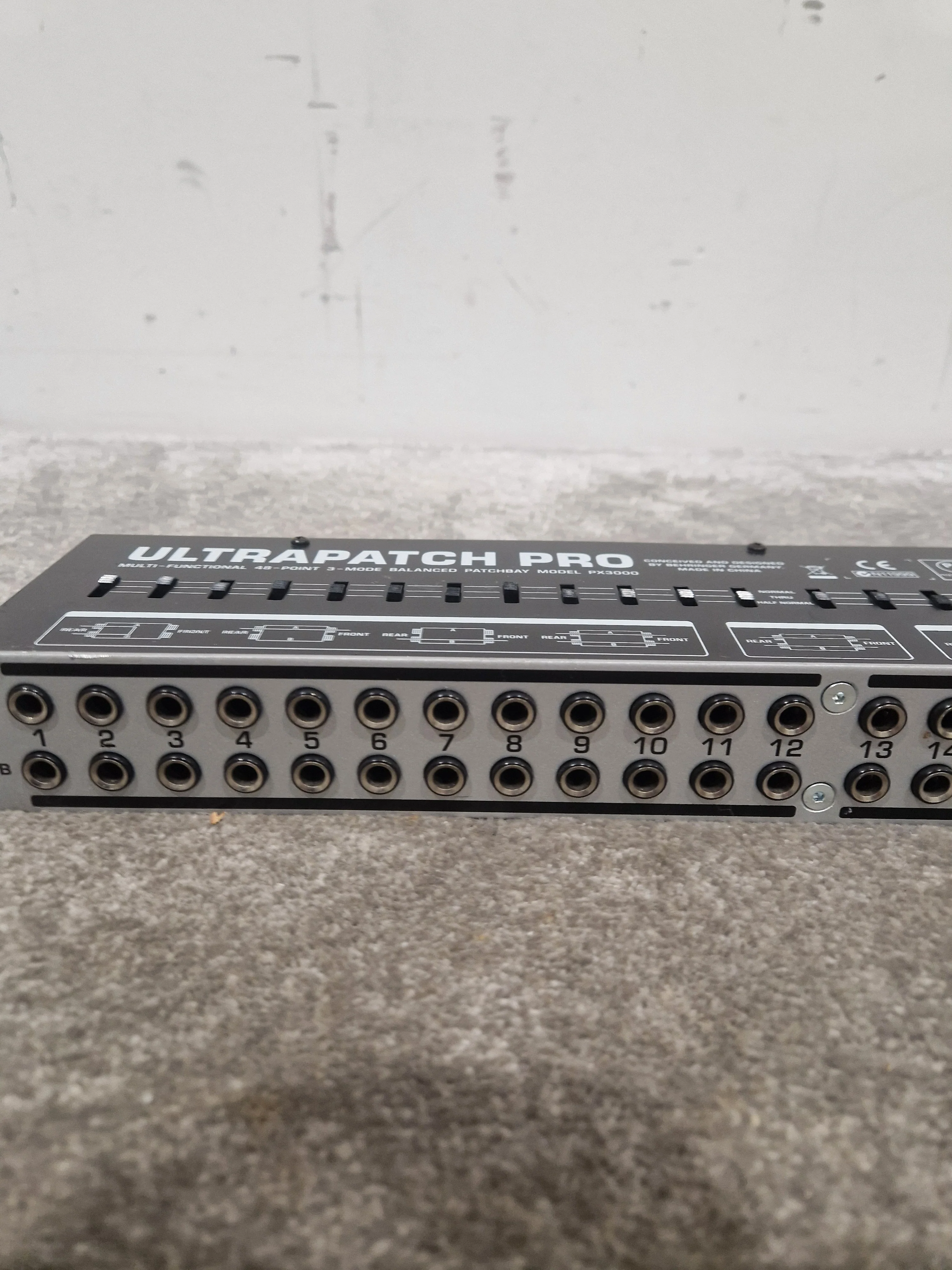 Behringer Ultrapatch PX3000 Patchbay - 48-Point Balanced - Excellent - Image 4