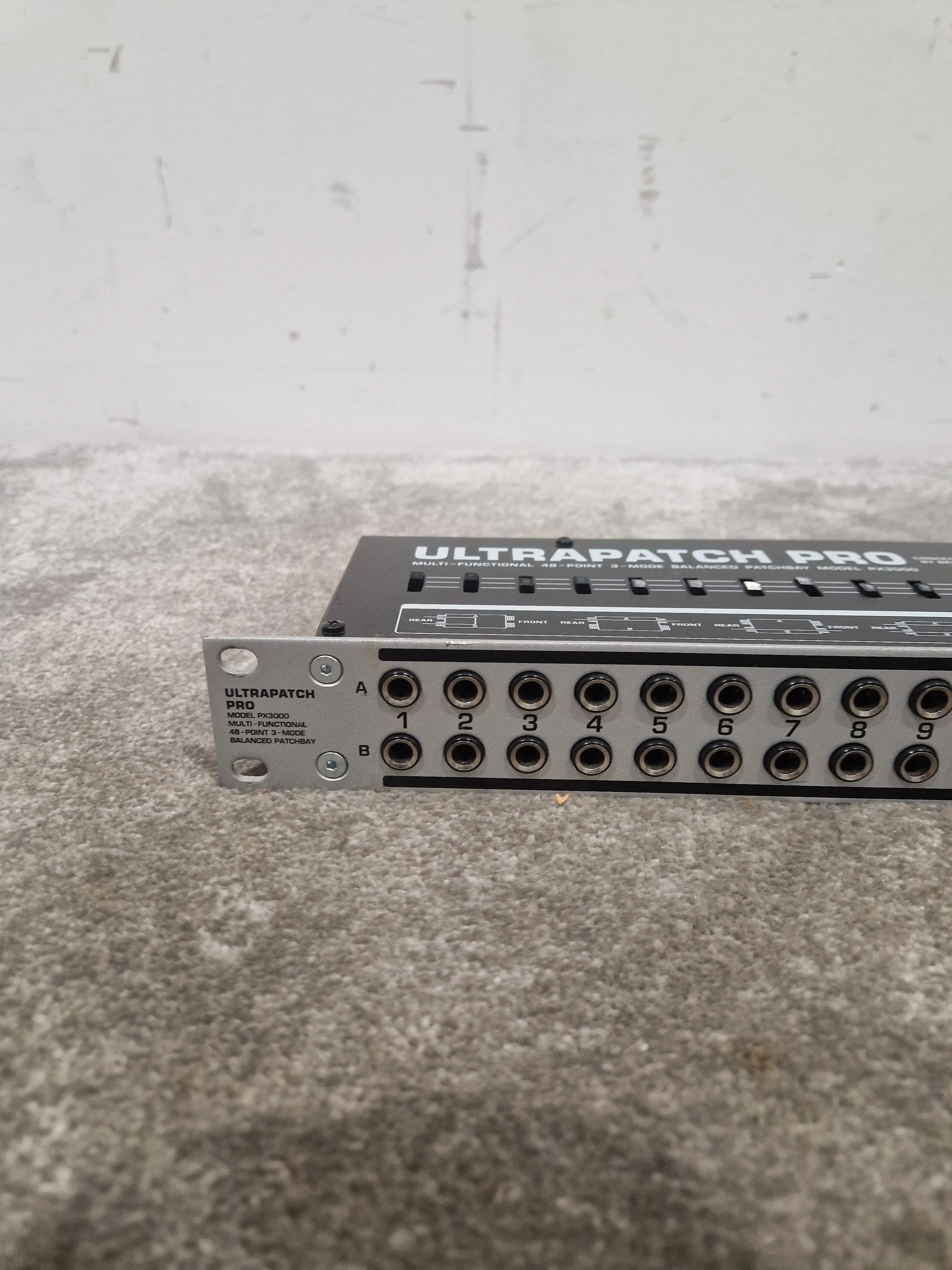 Behringer Ultrapatch PX3000 Patchbay - 48-Point Balanced - Excellent - Image 9