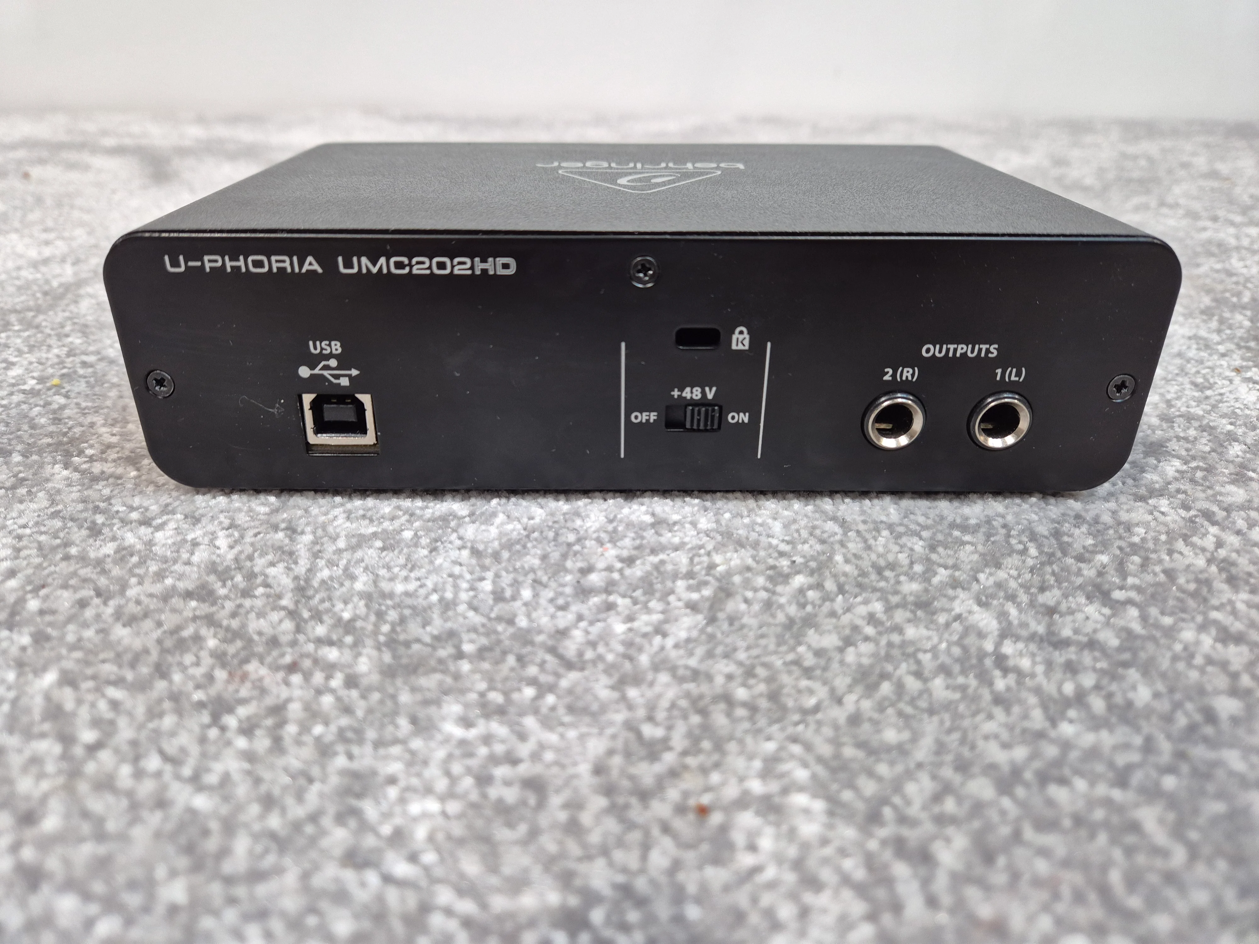 Behringer UMC202HD -  2-inputs and 2-outputs USB Audio Interface - Image 3