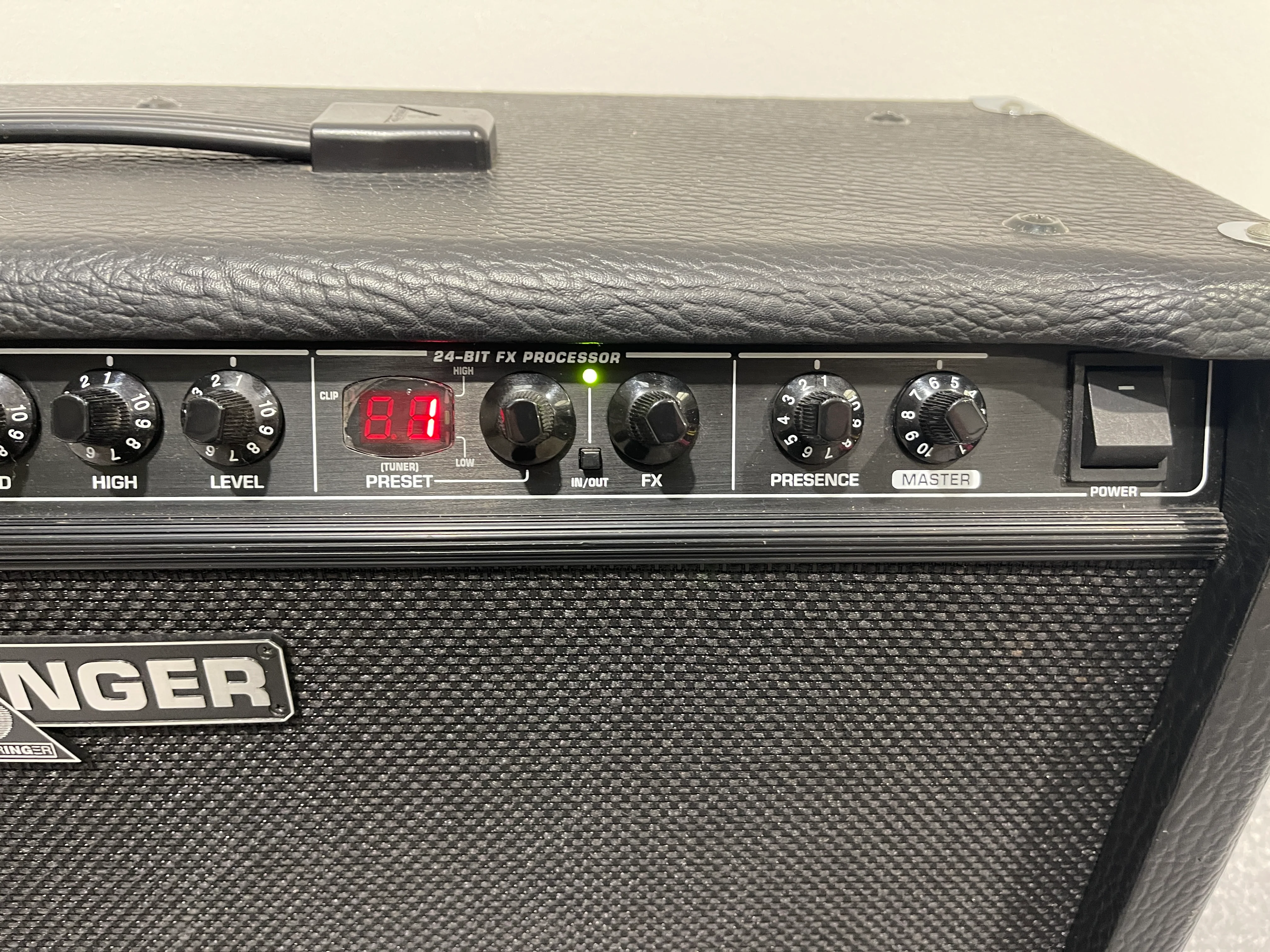 Behringer V-Tone GMX212 Elerctric Guitar 2 channel Amp 60W per channel - Image 15