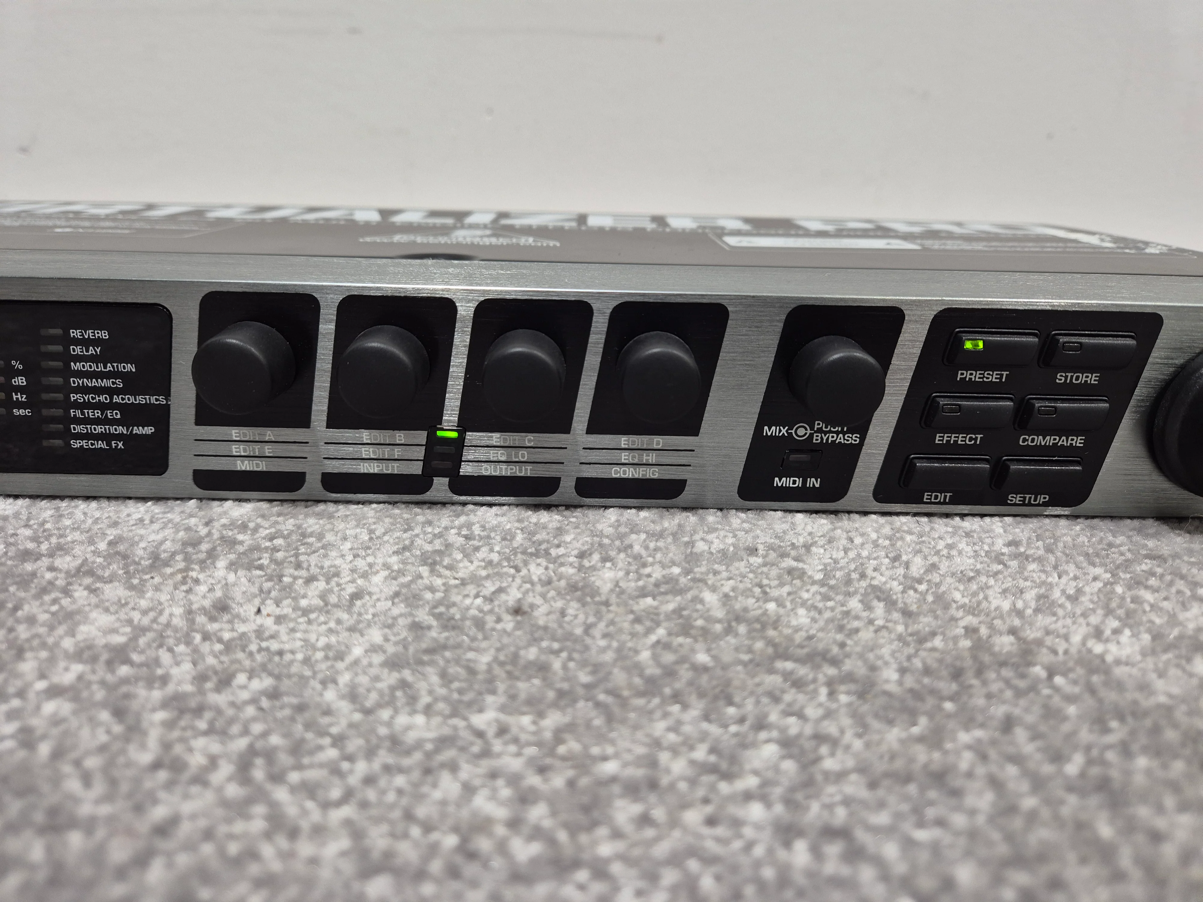 Behringer Virtualizer Pro DSP2024P - Digital Multi-Effects Processor - Image 3