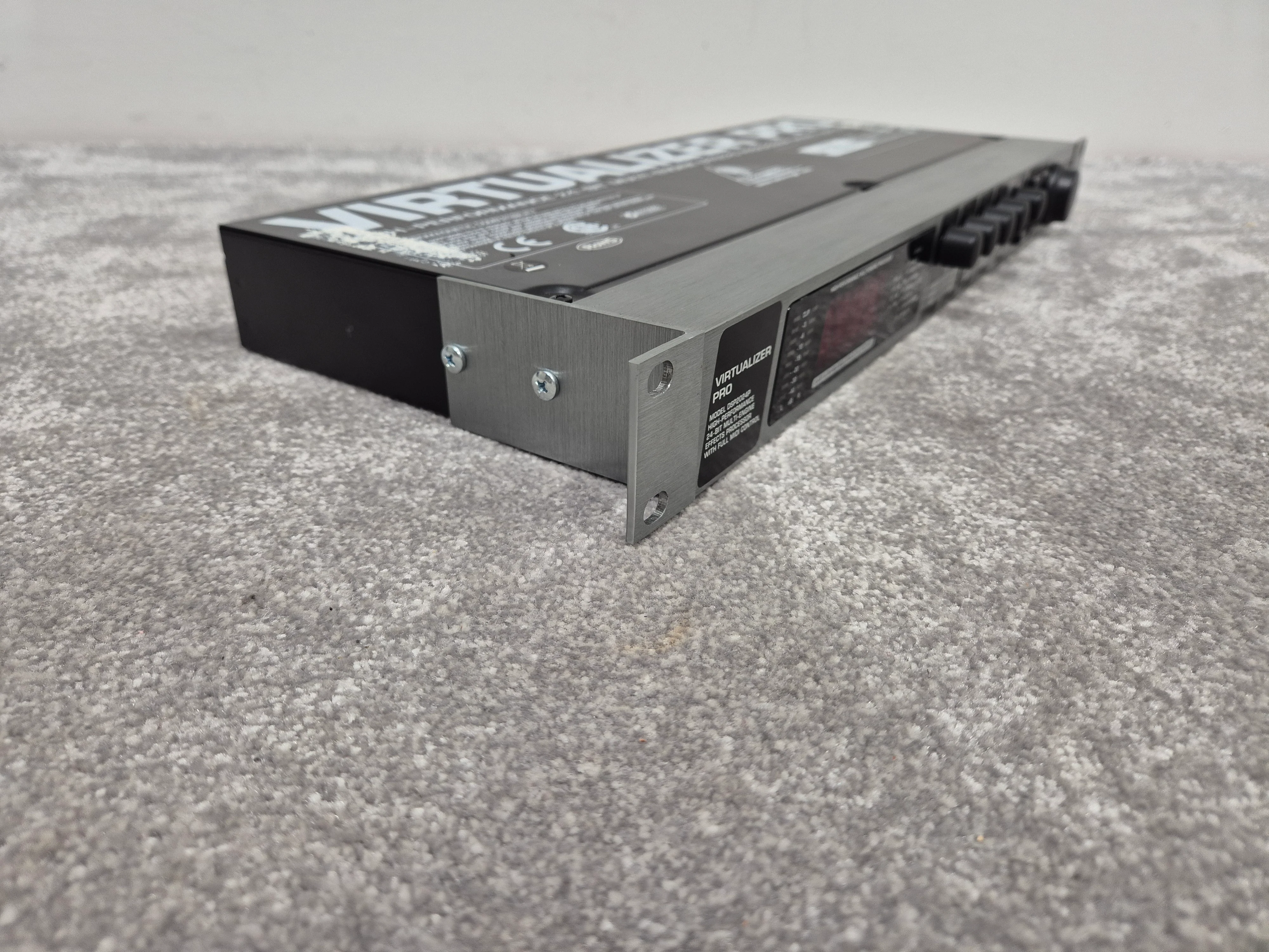Behringer Virtualizer Pro DSP2024P - Digital Multi-Effects Processor - Image 5
