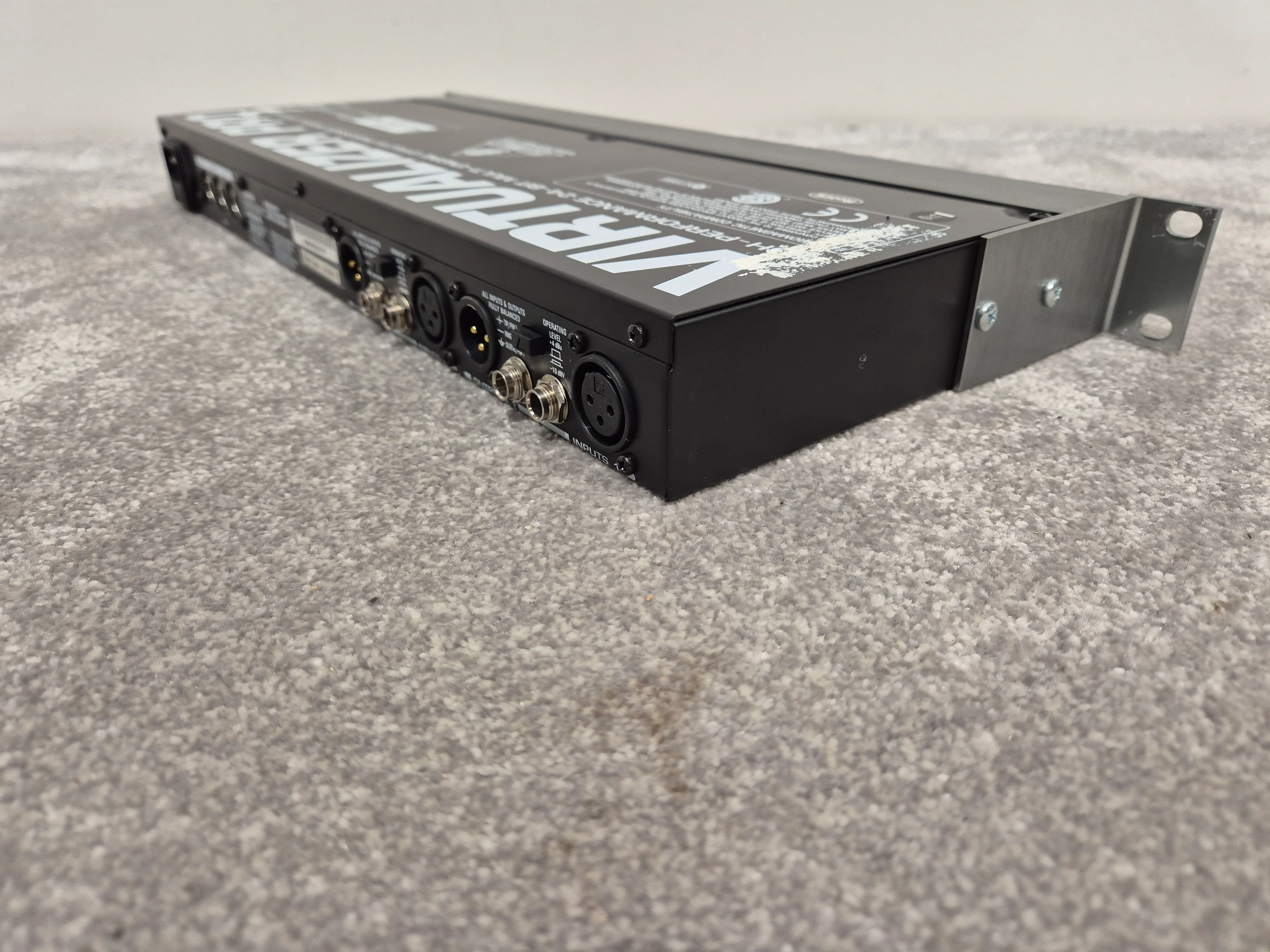 Behringer Virtualizer Pro DSP2024P - Digital Multi-Effects Processor - Image 6