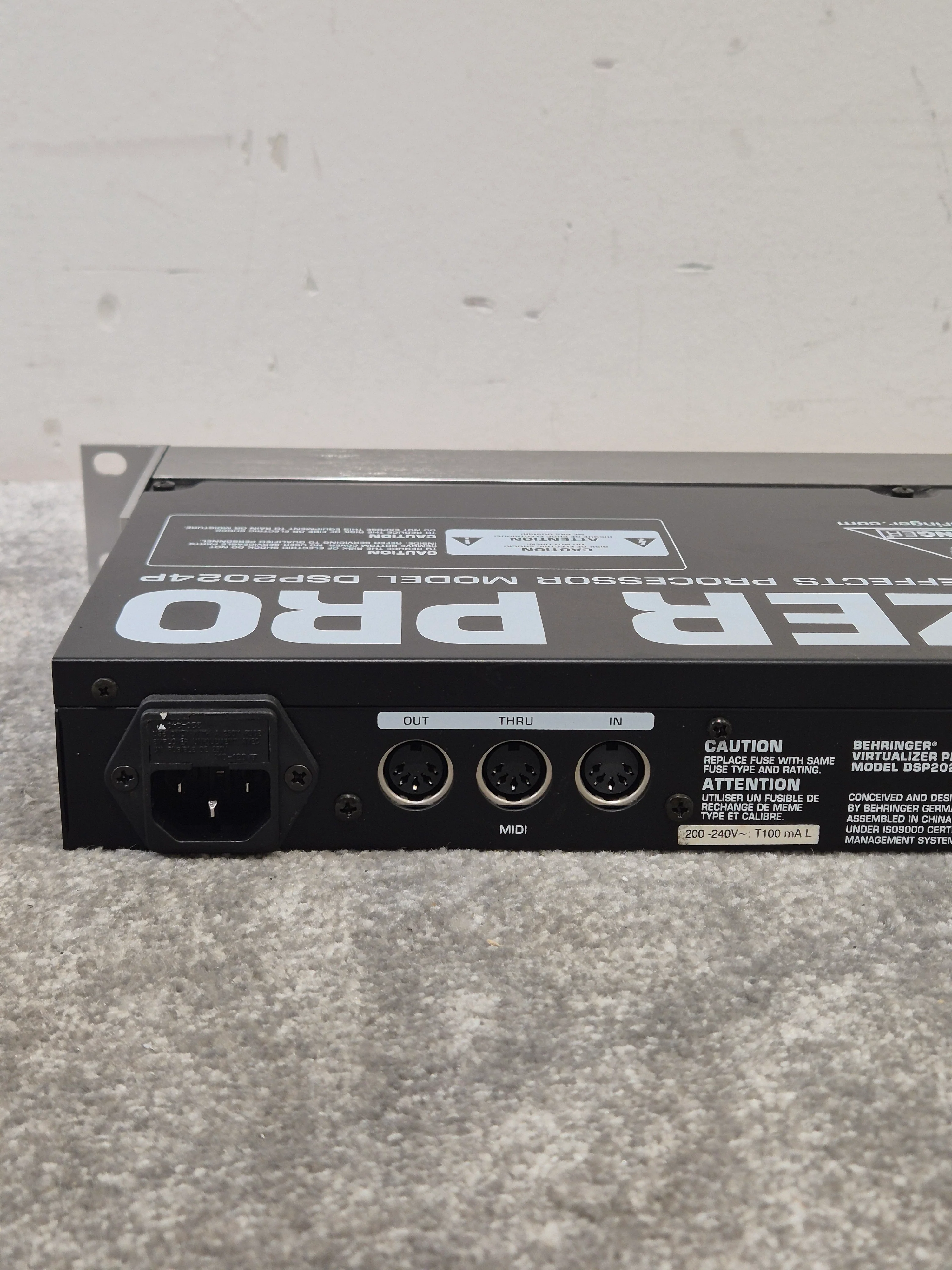 Behringer Virtualizer Pro DSP2024P - Multi-Effects Processor - Excellent - Image 9