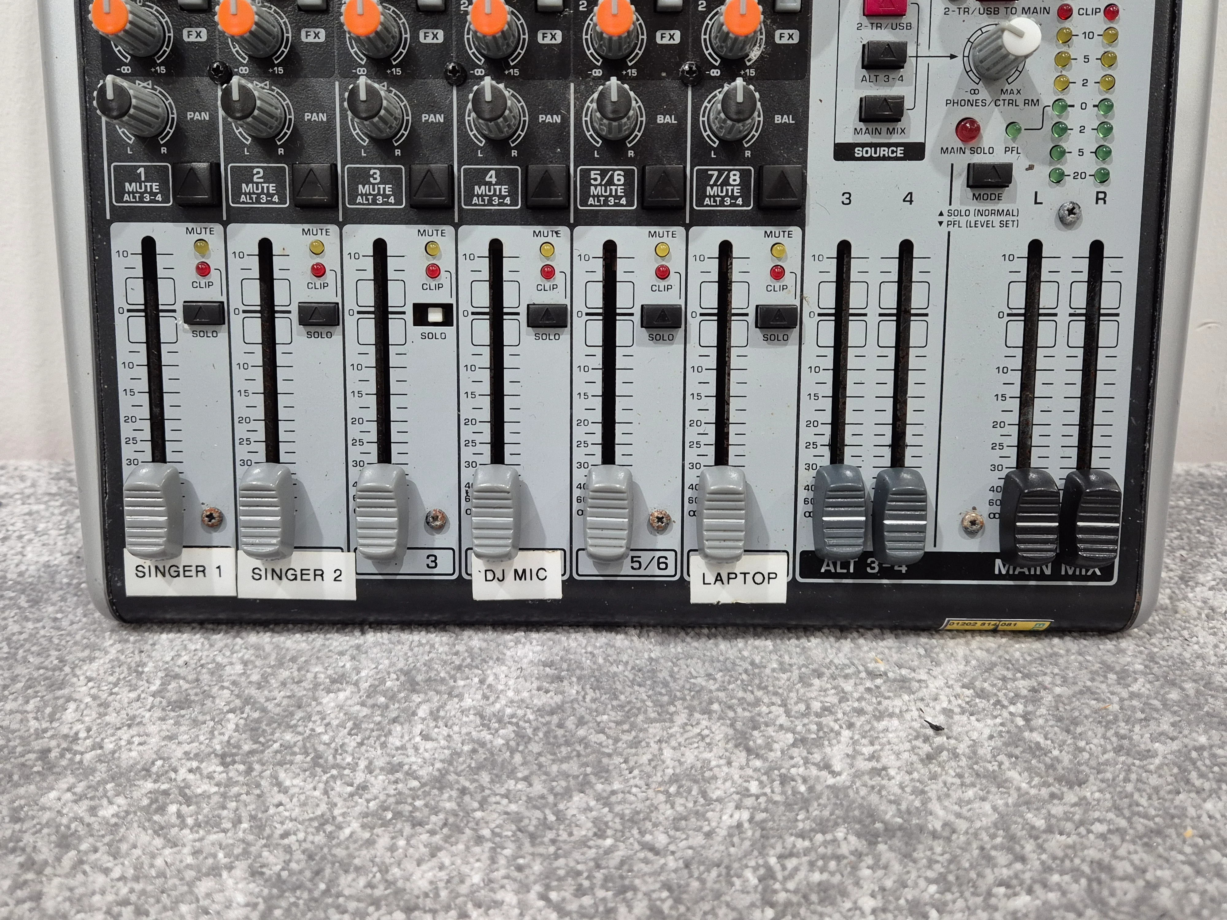 Behringer Xenyx 1204USB Mixer - Premium 12-input 2/2-Bus Mixer RRP £139 - Image 4