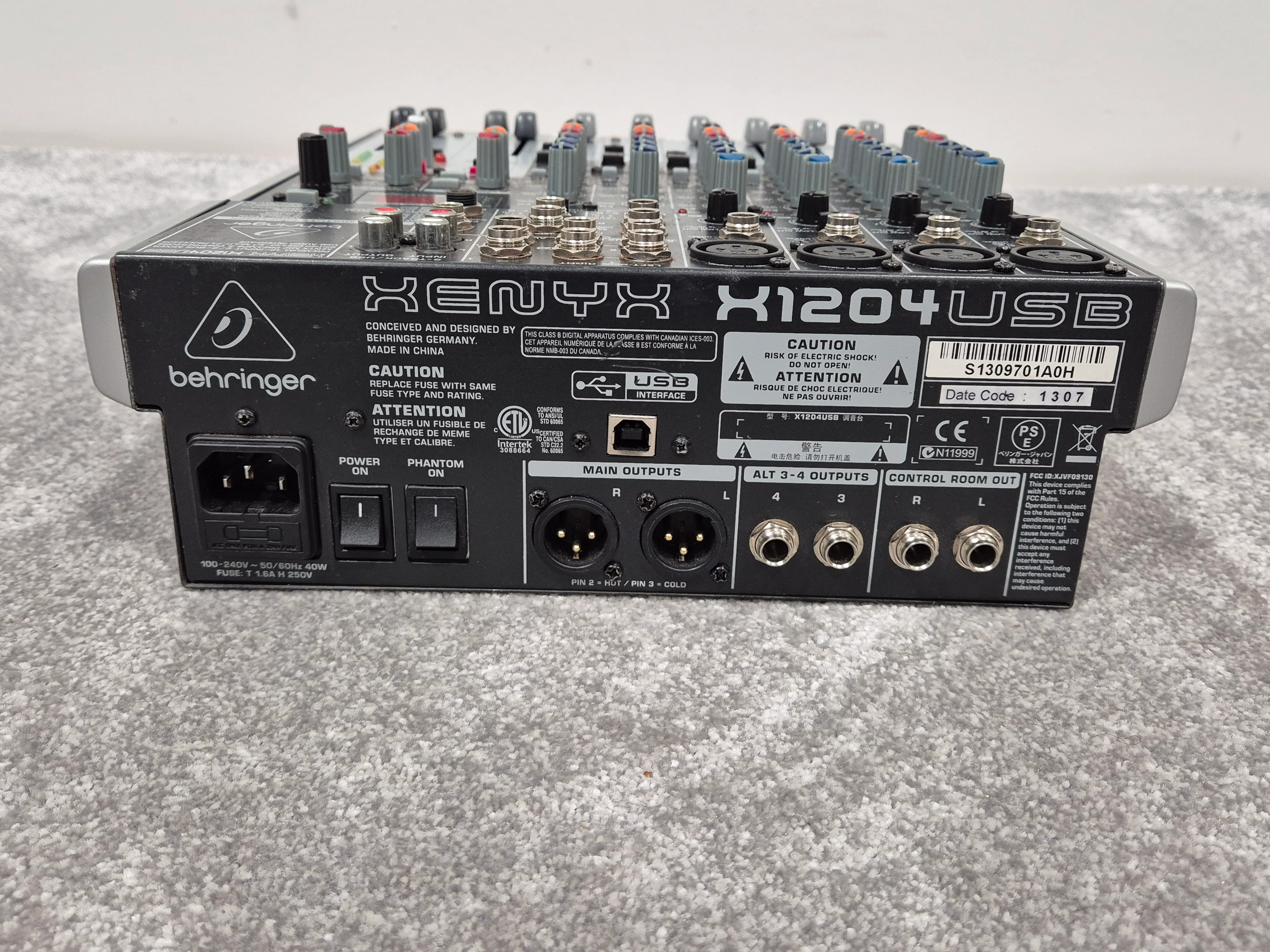 Behringer Xenyx 1204USB Mixer - Premium 12-input 2/2-Bus Mixer RRP £139 - Image 7