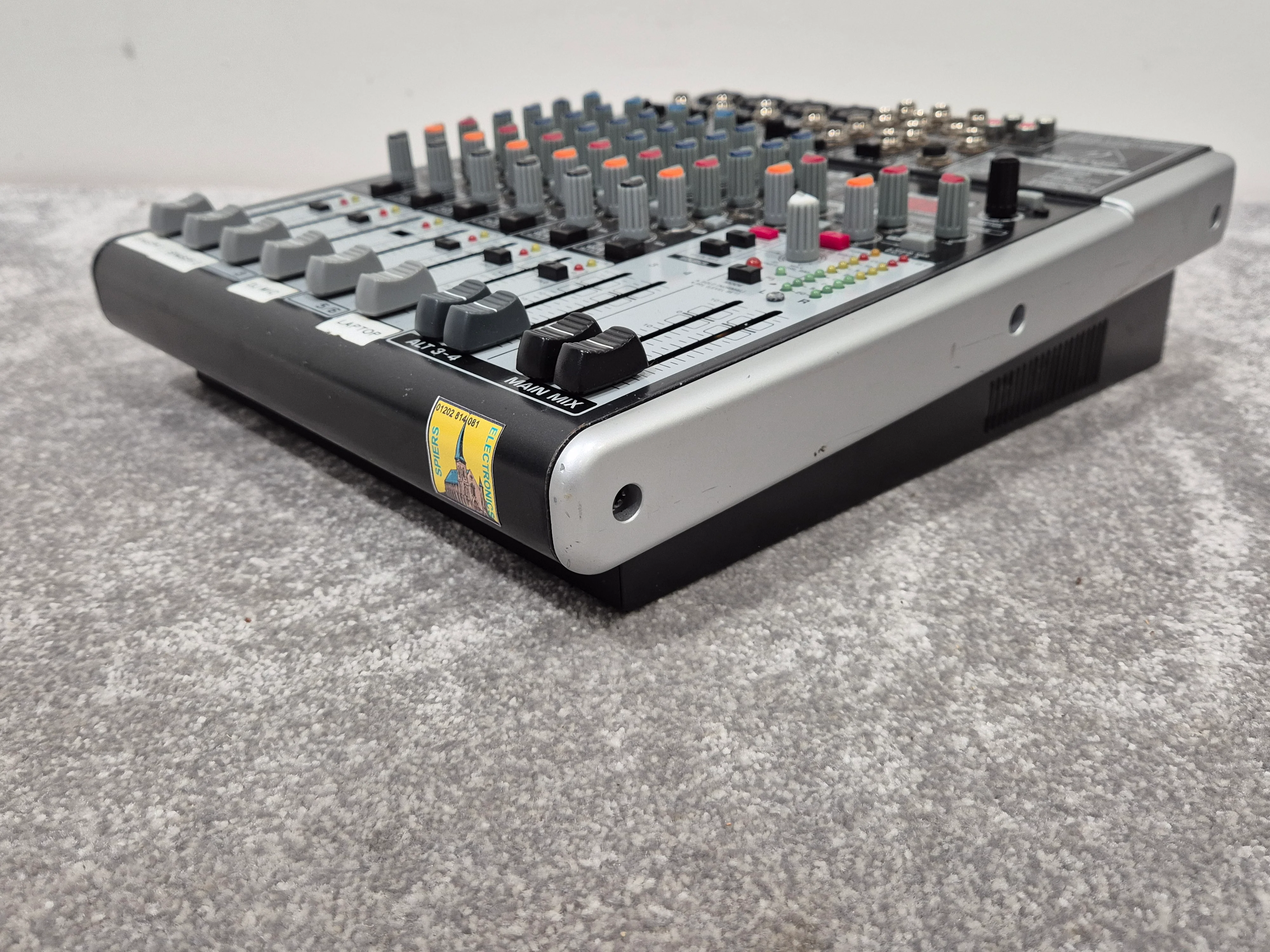 Behringer Xenyx 1204USB Mixer - Premium 12-input 2/2-Bus Mixer RRP £139 - Image 9
