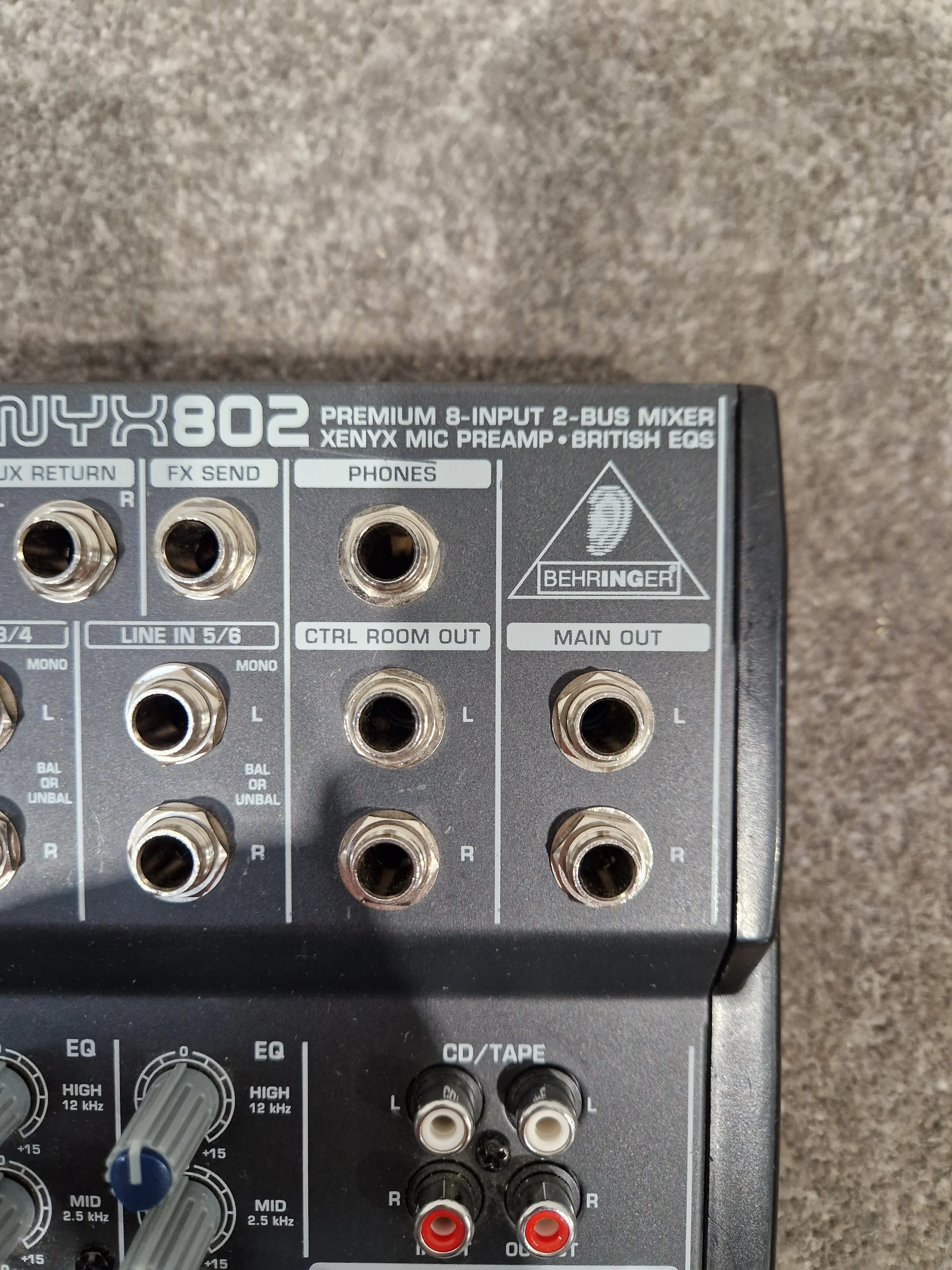 Behringer Xenyx 802 Mixer - 8-Input, 2-Bus - Very Good w/ Original Box & Power Supply & Manuals - Image 4